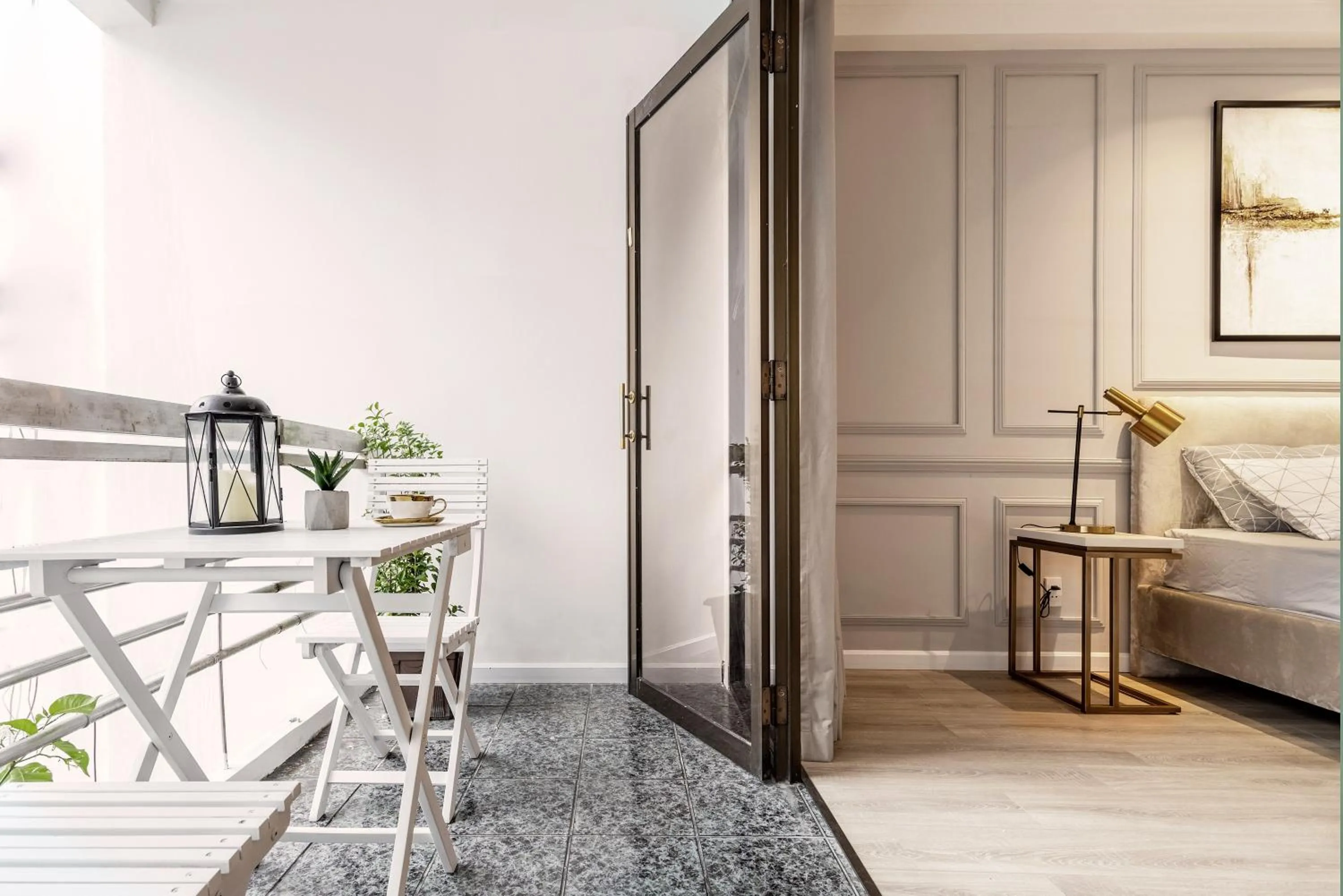 Balcony/Terrace, Bed in AYA Homestay 3