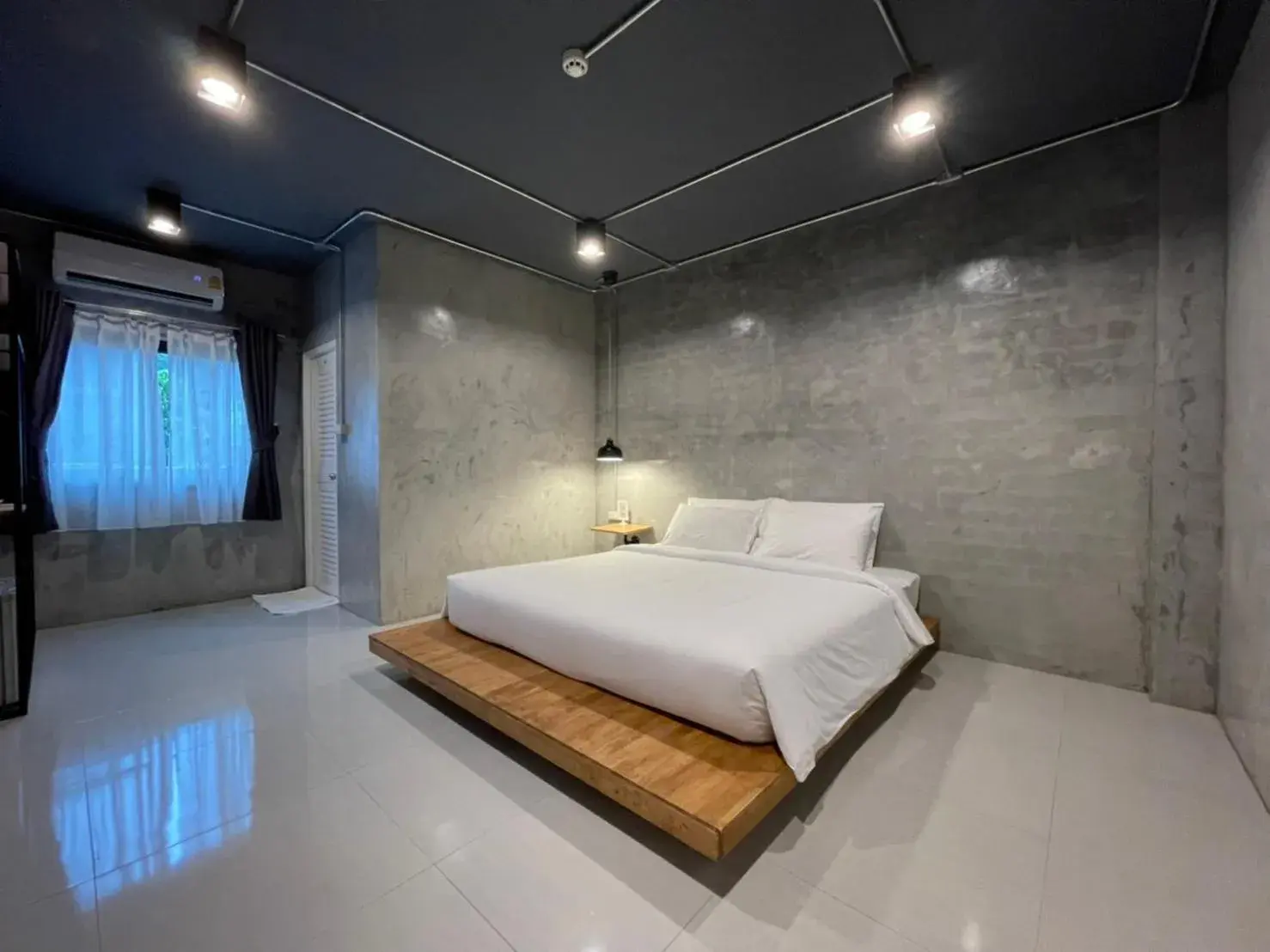 Photo of the whole room, Bed in Loft Space Hotel Photo of the whole room, Bed in Loft Space Hotel