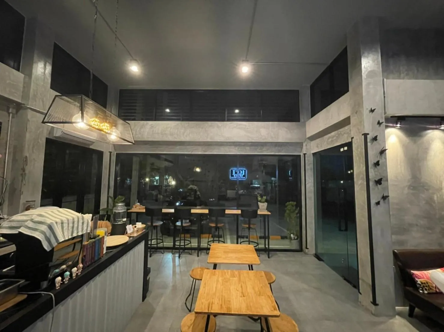 Seating area in Loft Space Hotel