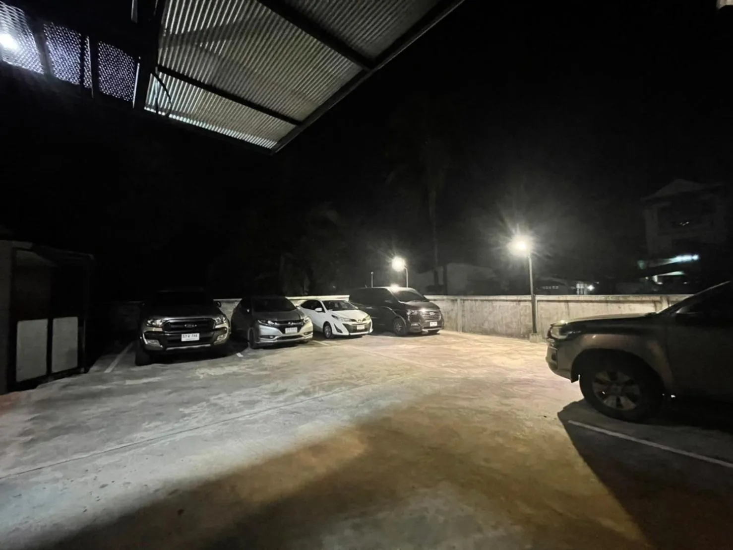 Parking in Loft Space Hotel