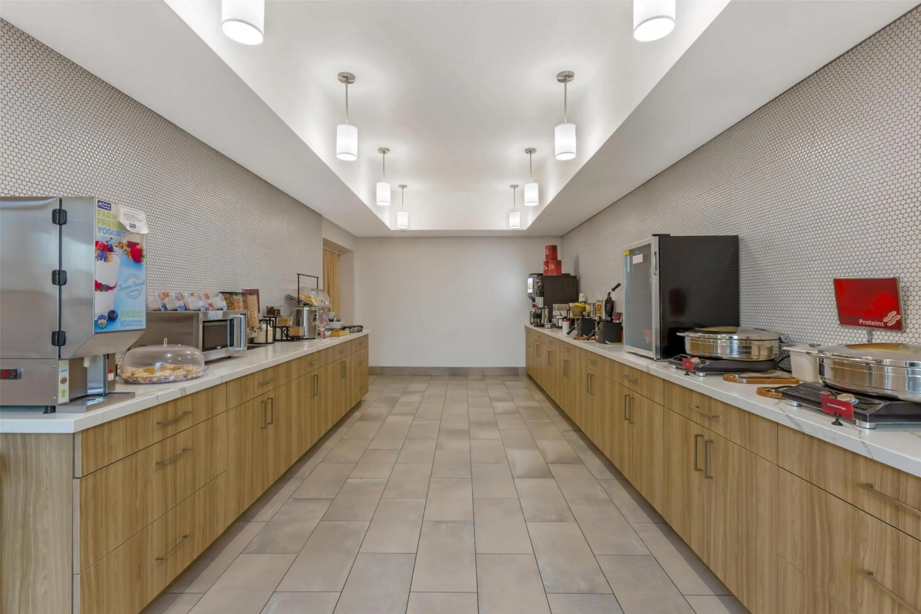 Breakfast in Best Western Plus Casa Grande Inn & Suites