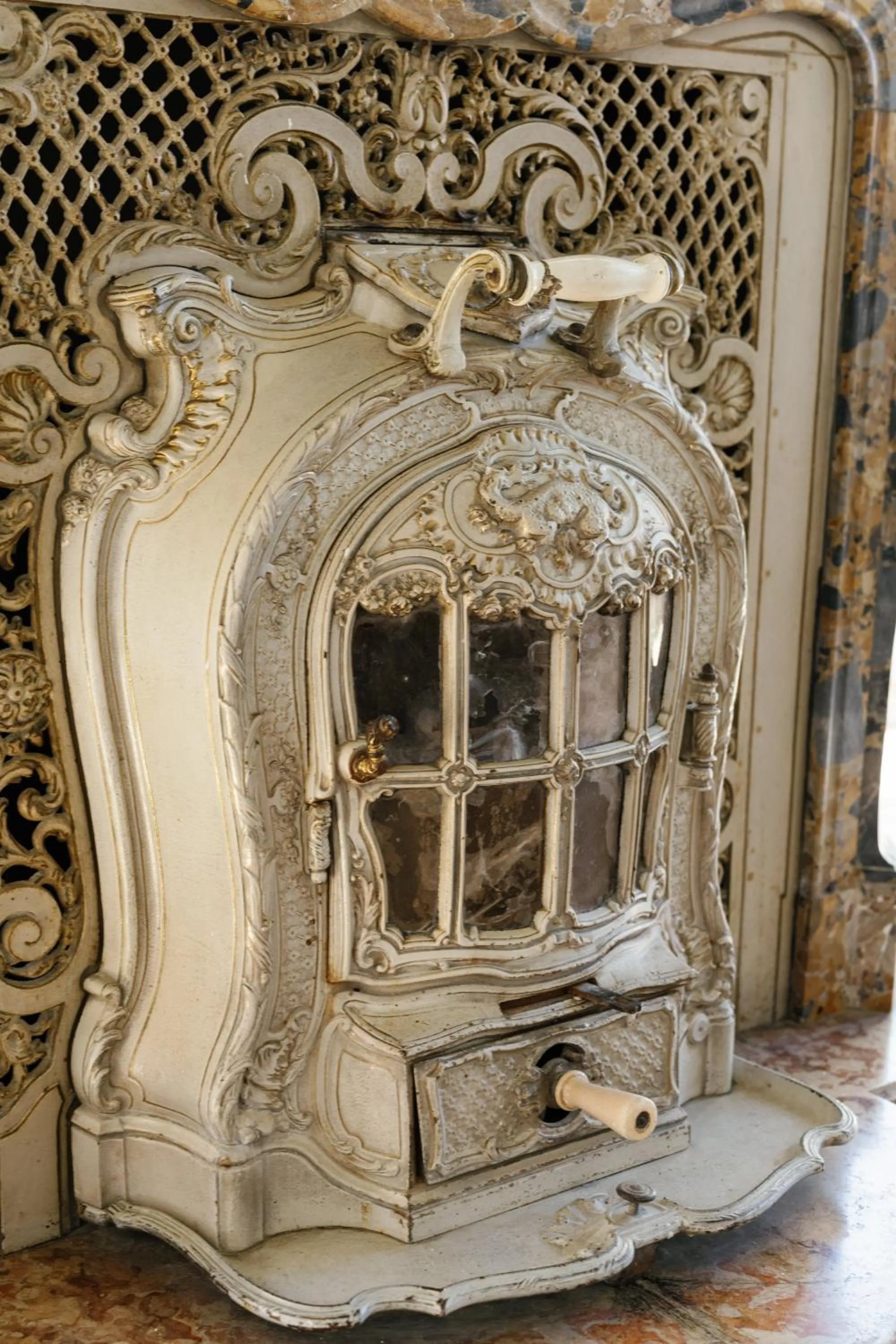 fireplace in Palácio do Visconde - The Coffee Experience