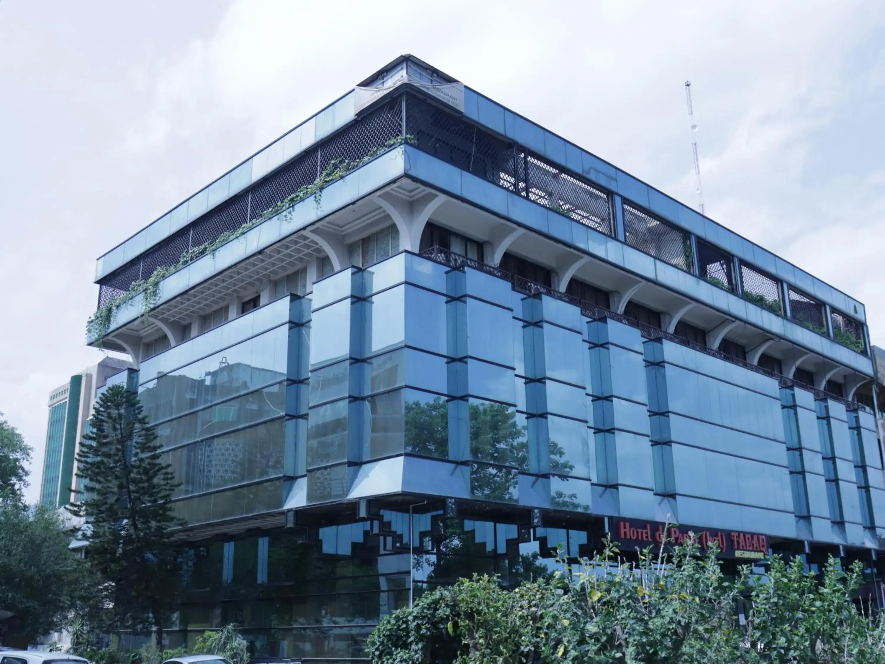 Property building in Hotel de Papae Property building in Hotel de Papae