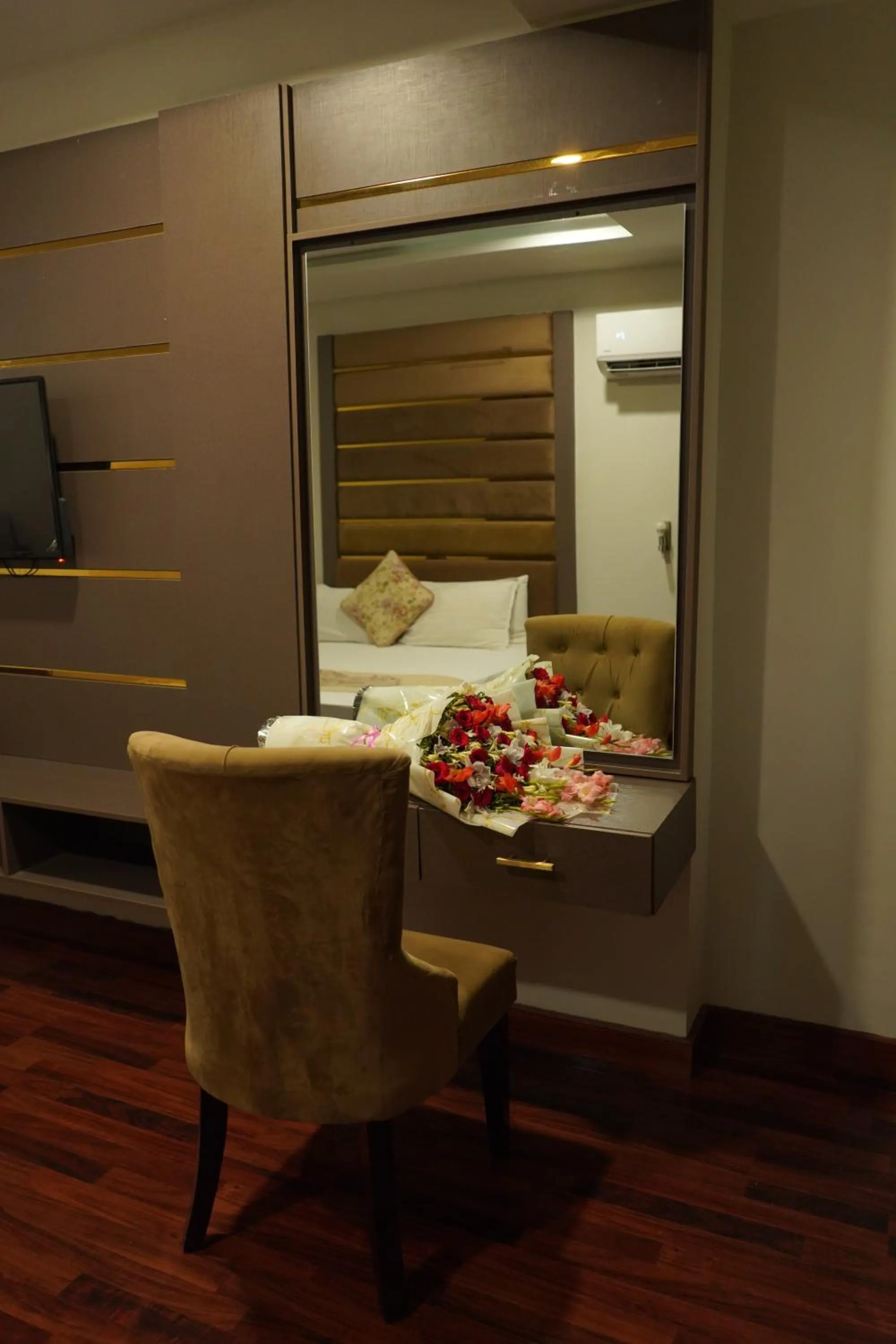 Seating area in Hotel de Papae