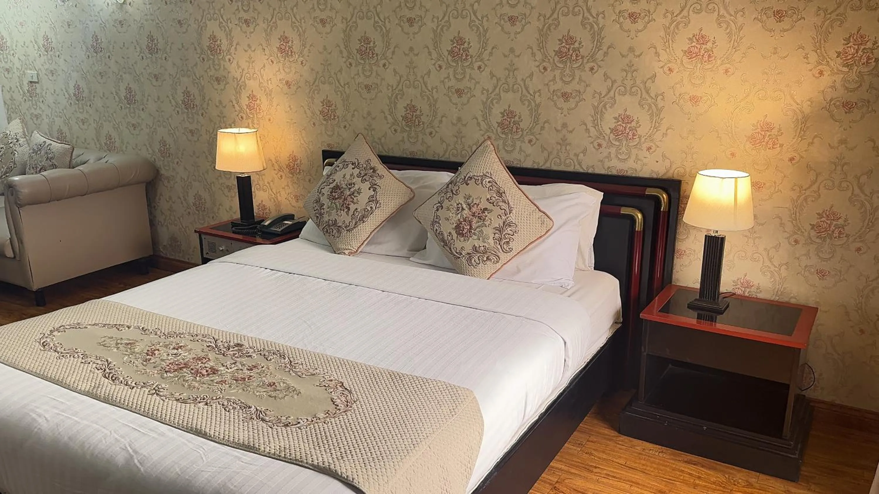 Bedroom, Bed in Hotel de Papae