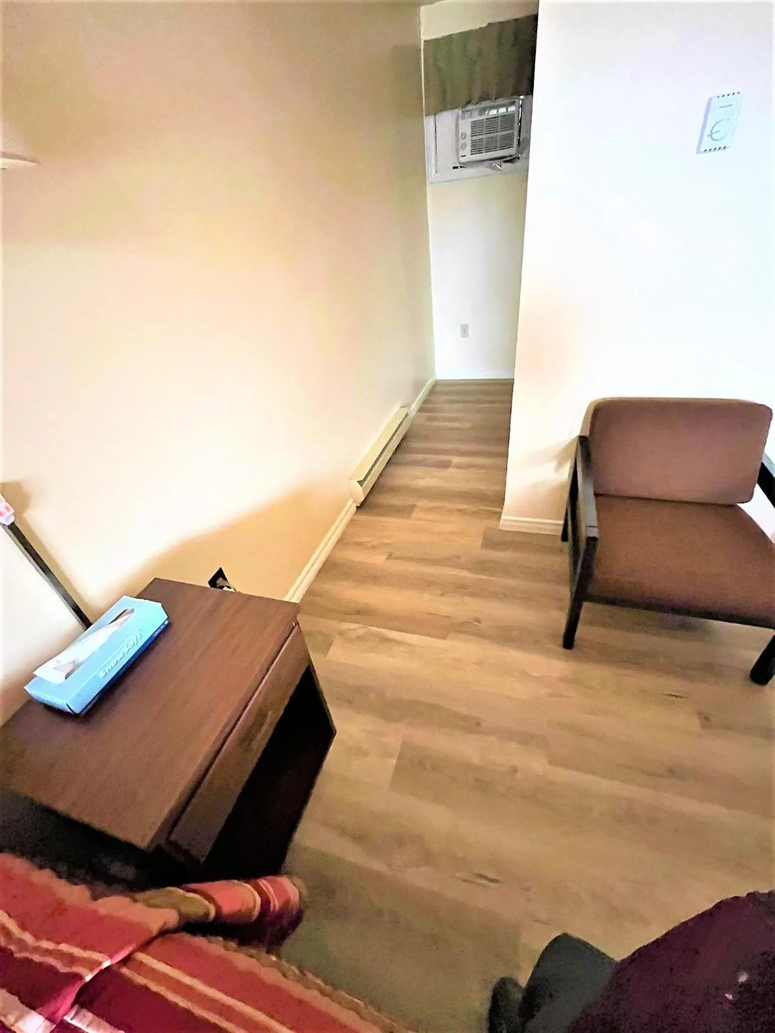 Bedroom in Red Top Motor Inn