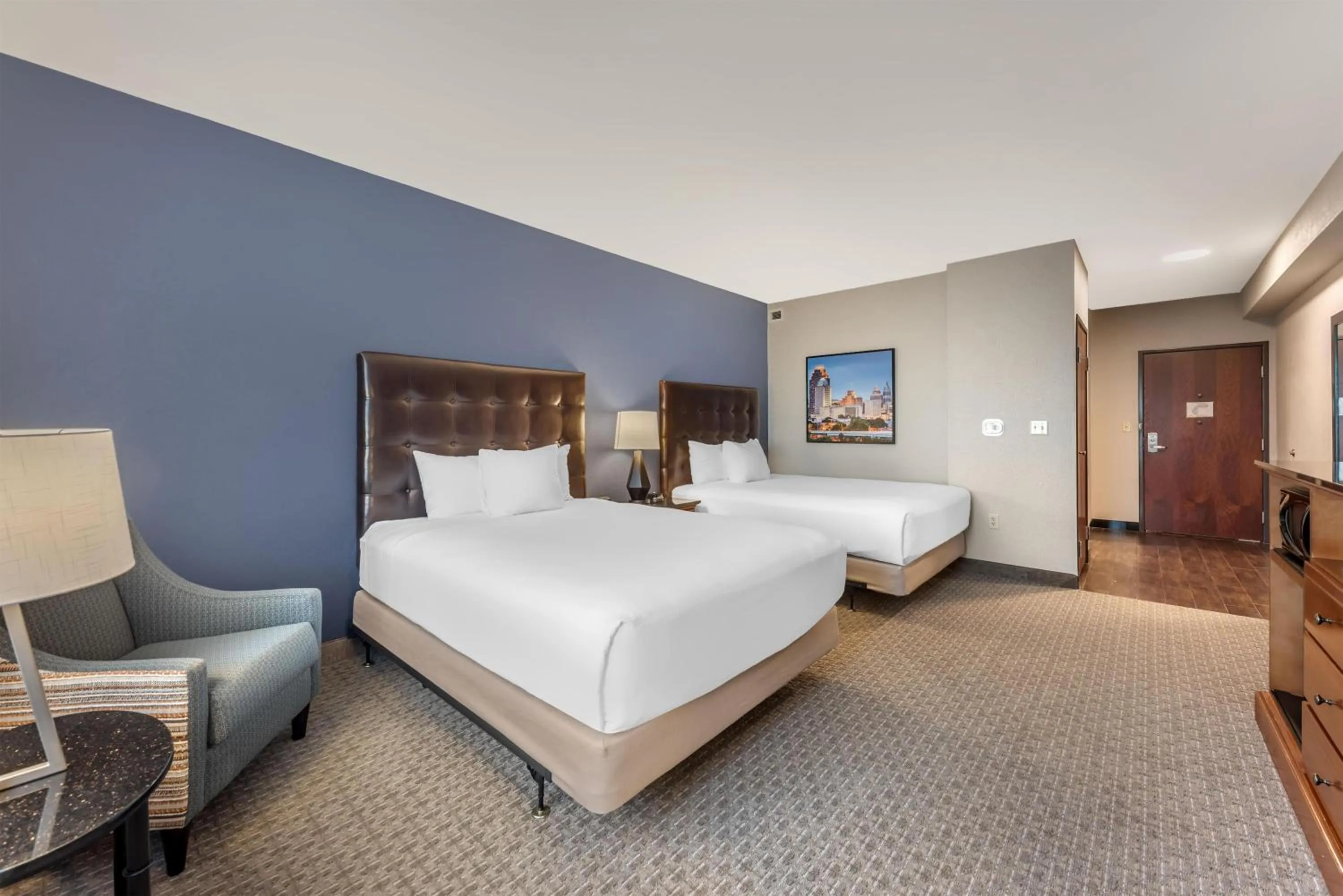 Bedroom, Bed in Drury Plaza Hotel San Antonio North Stone Oak