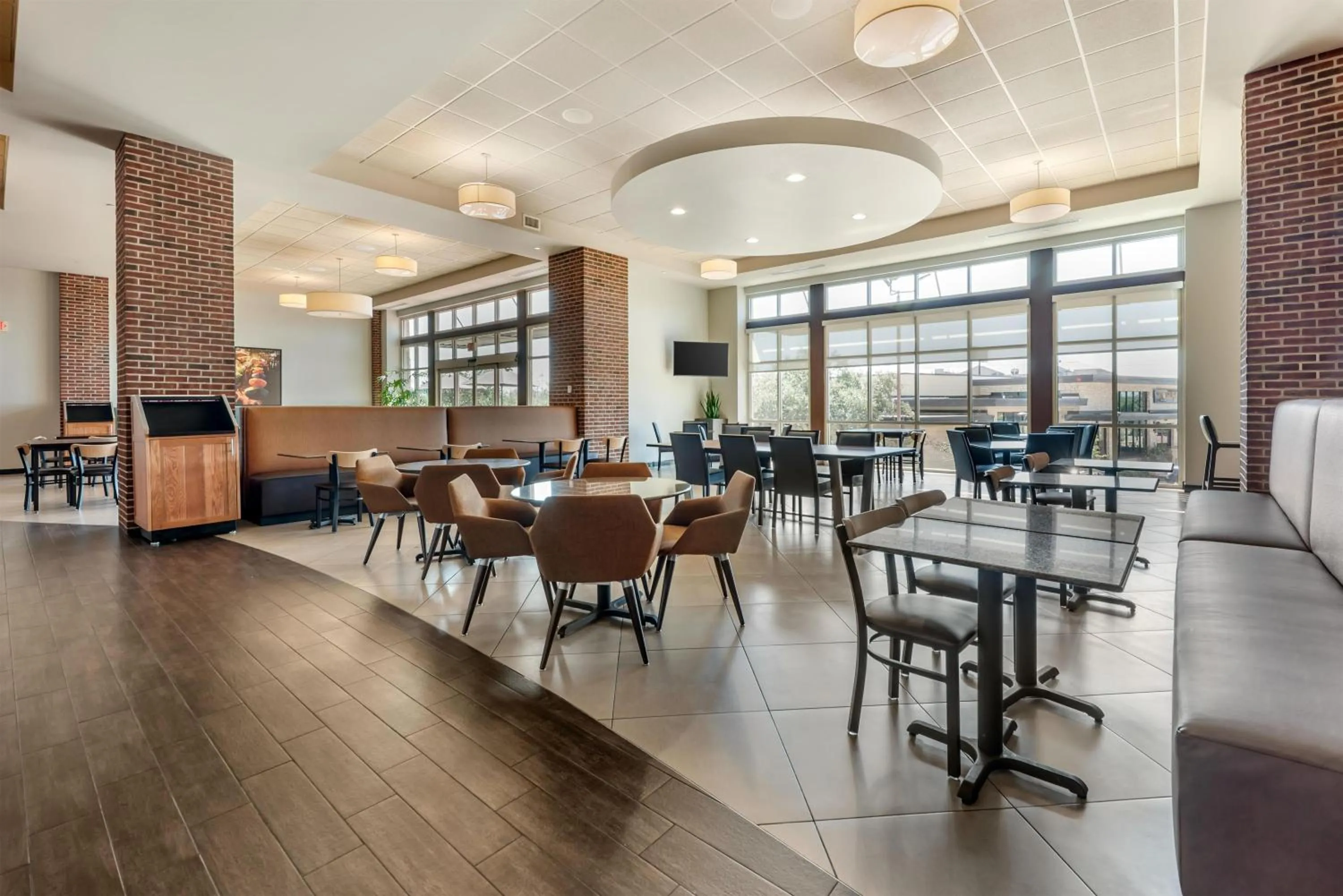 Breakfast in Drury Plaza Hotel San Antonio North Stone Oak