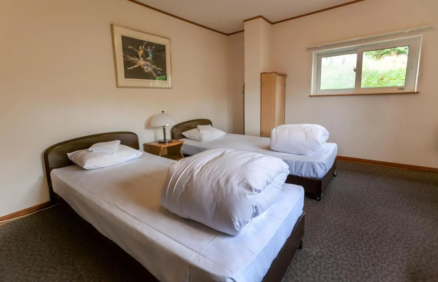 Twin Room in Niseko Ski Lodge - Higashiyama Twin Room in Niseko Ski Lodge - Higashiyama