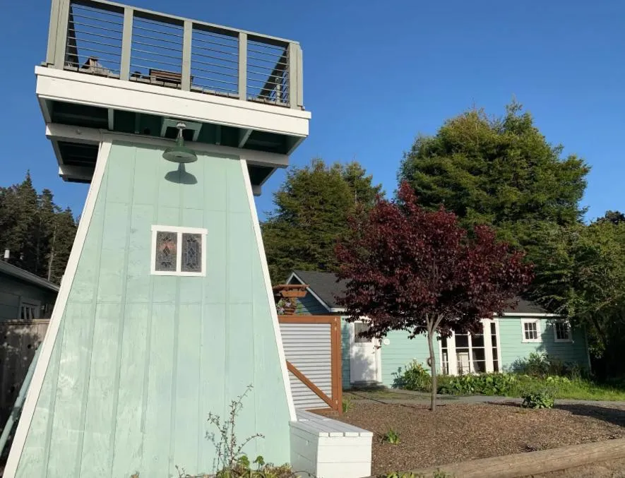 Property building in Inn at Schoolhouse Creek
