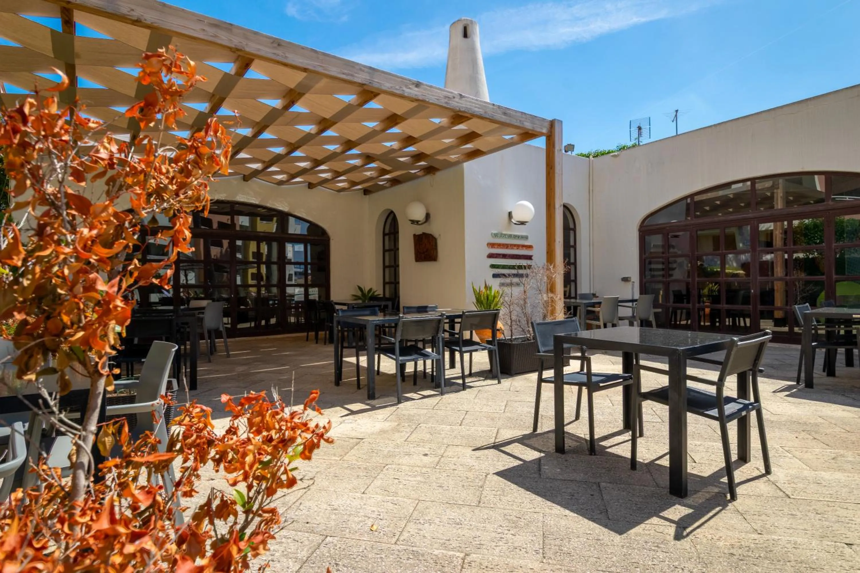 Patio in Bellavista Avenida By BeGuest