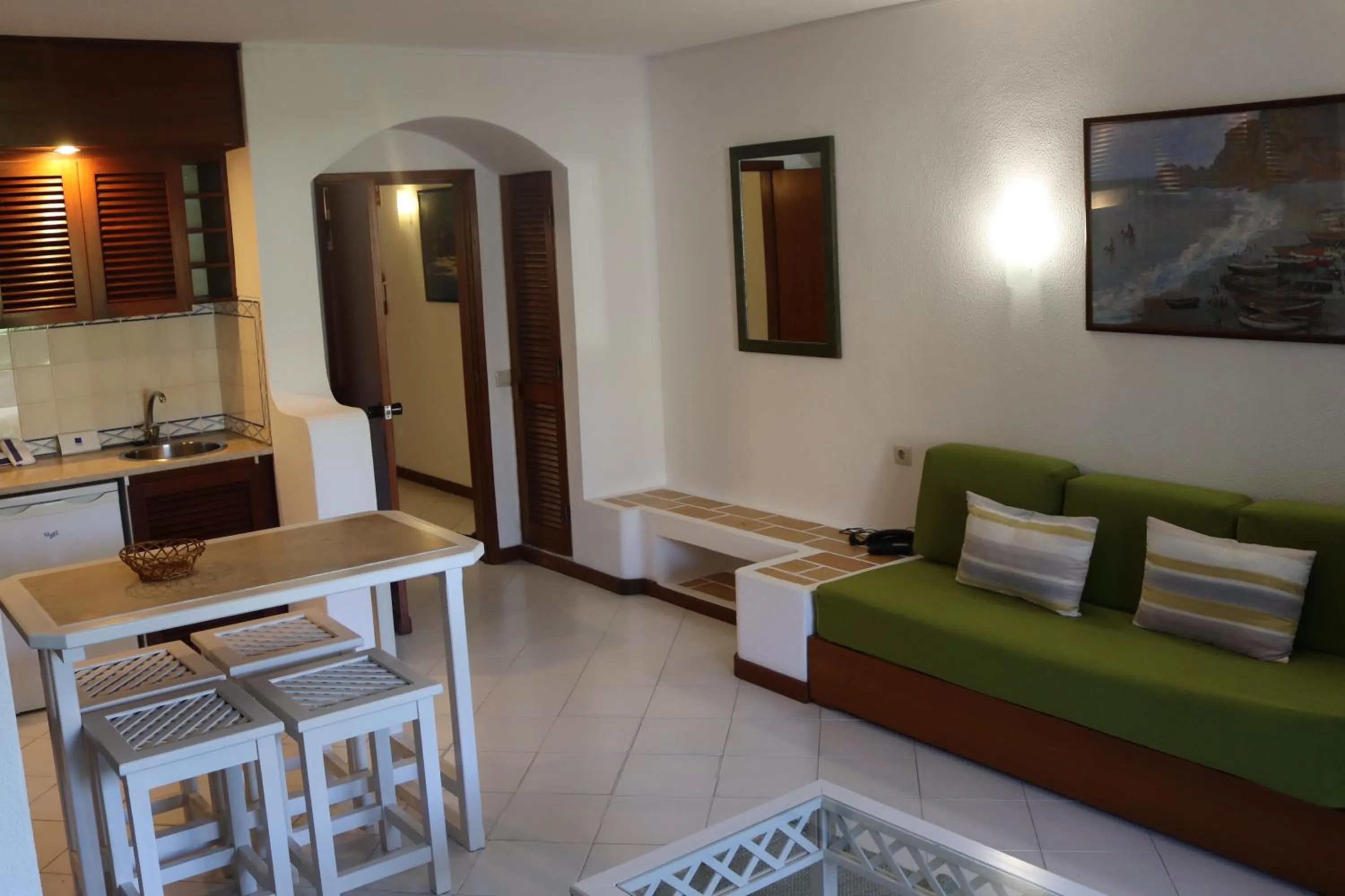 Kitchen or kitchenette in Bellavista Avenida By BeGuest