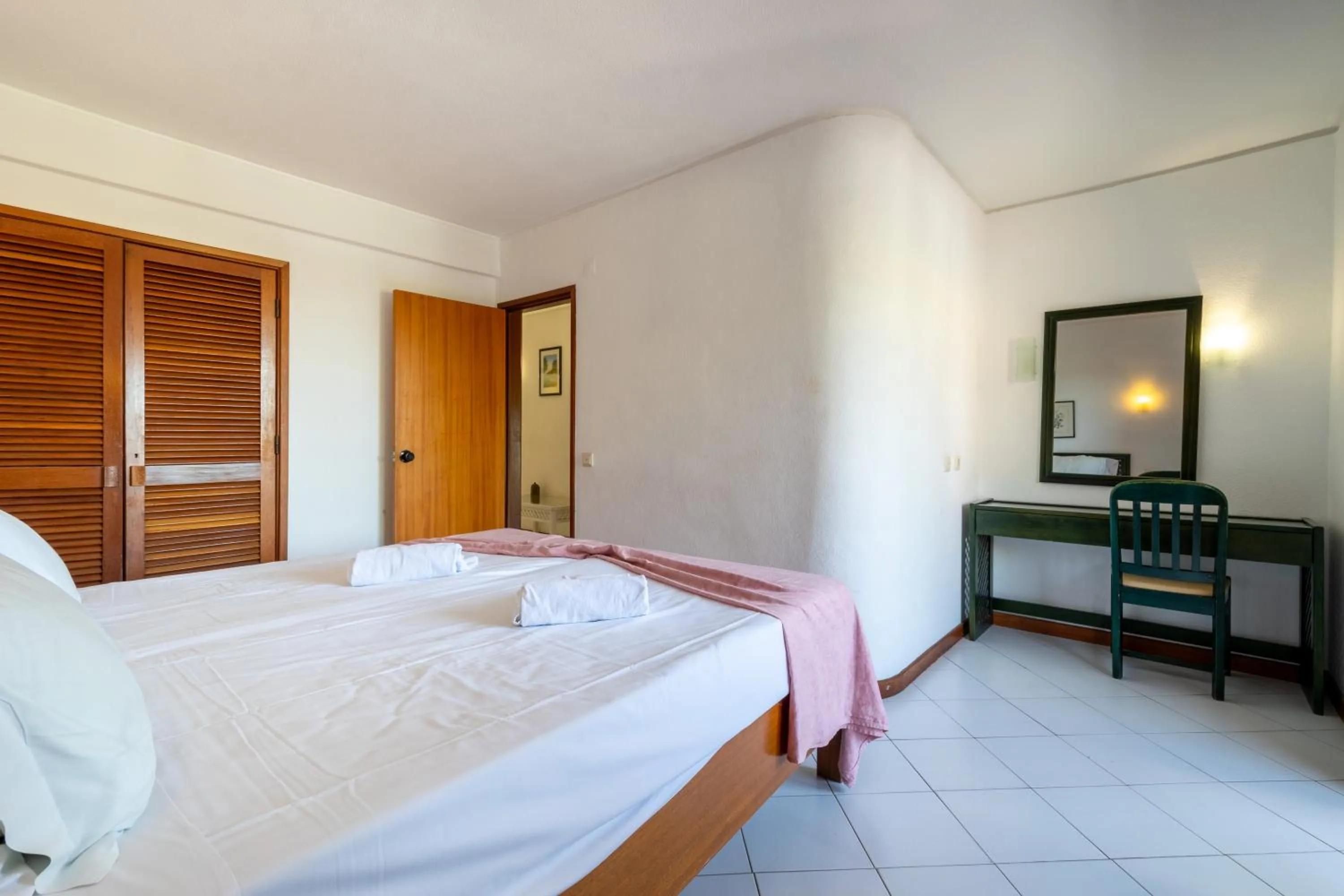 Bed in Bellavista Avenida By BeGuest