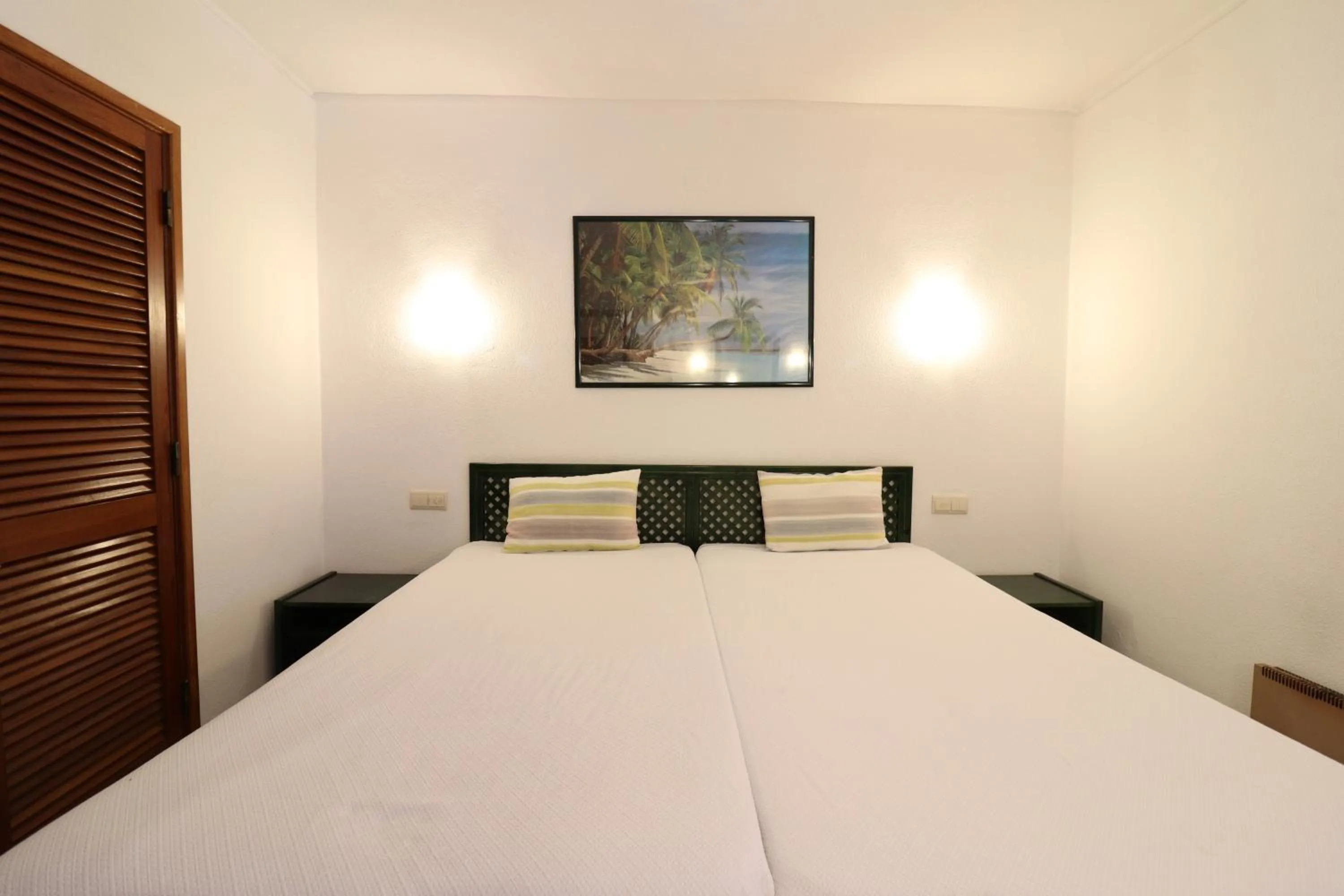 Bed in Bellavista Avenida By BeGuest