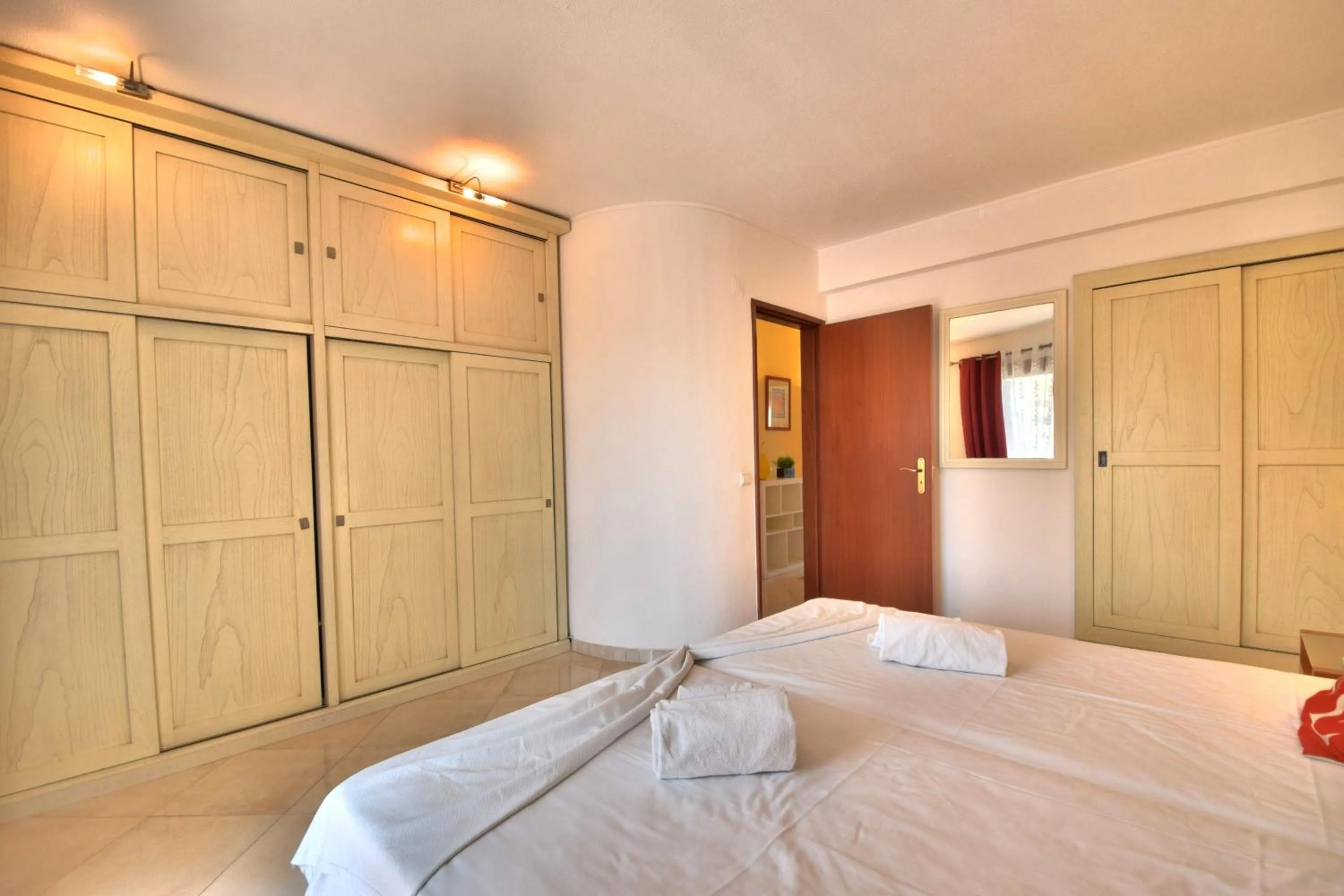 Bed in Bellavista Avenida By BeGuest