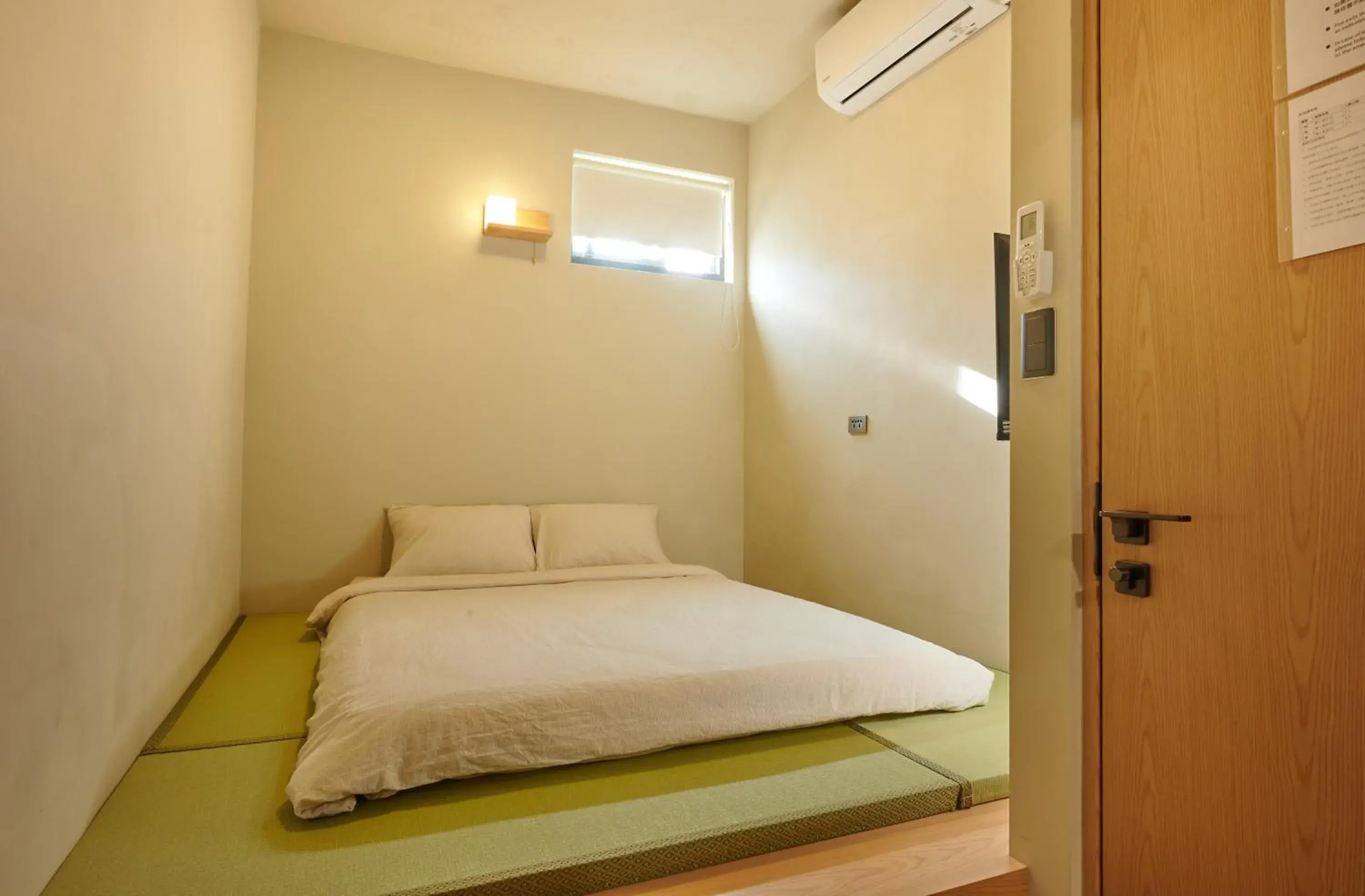 Double Room with Private Bathroom in Travel 345 Double Room with Private Bathroom in Travel 345