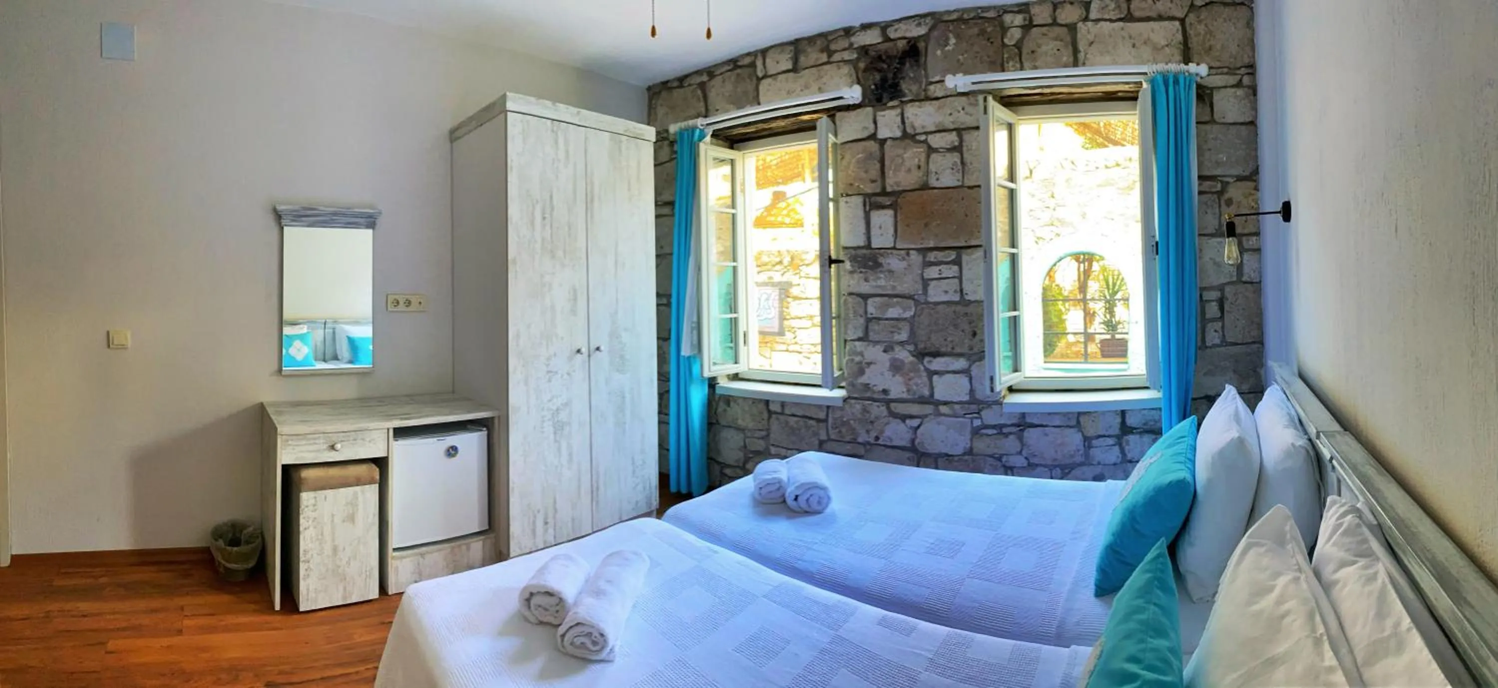 Photo of the whole room, Bed in Oberj d'Azur Alaçatı