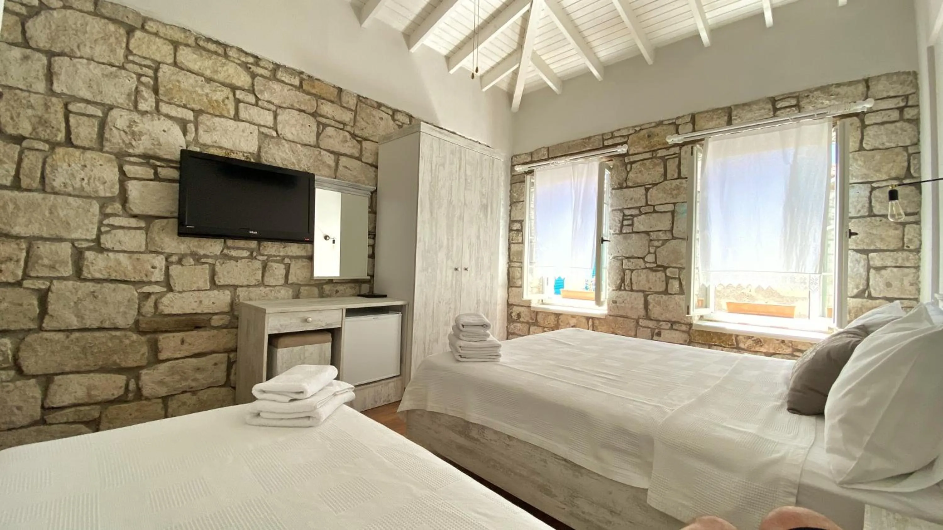Photo of the whole room, Bed in Oberj d'Azur Alaçatı