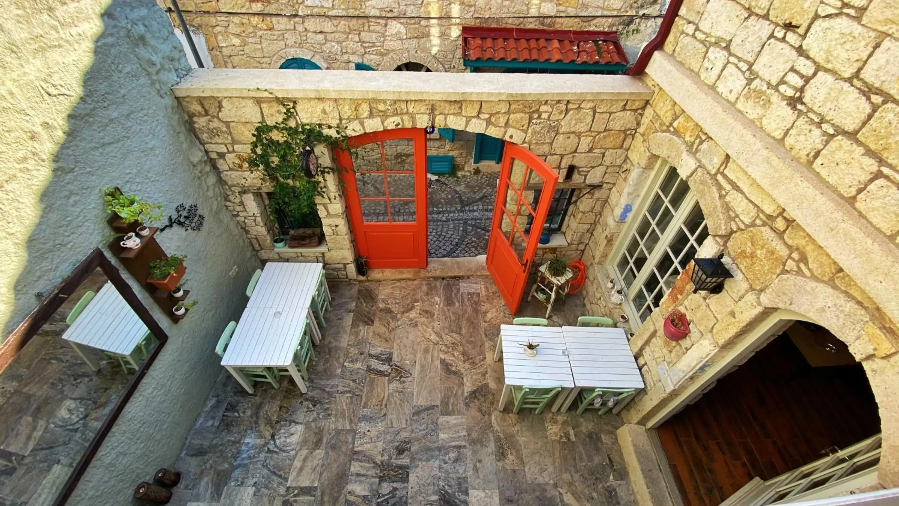 Bird's eye view in Oberj d'Azur Alaçatı Bird's eye view in Oberj d'Azur Alaçatı