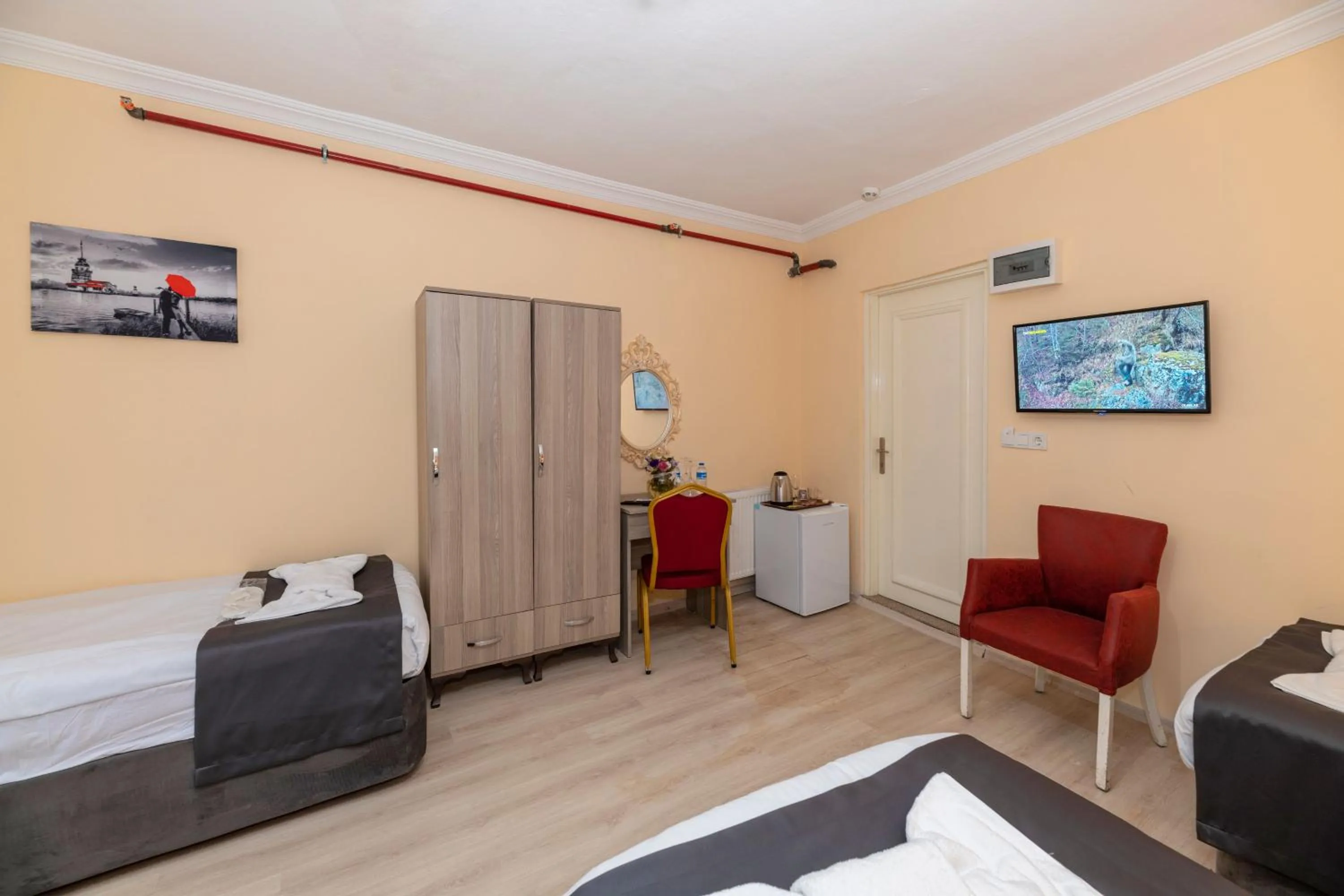 Bed in Golden Flower Pansiyon