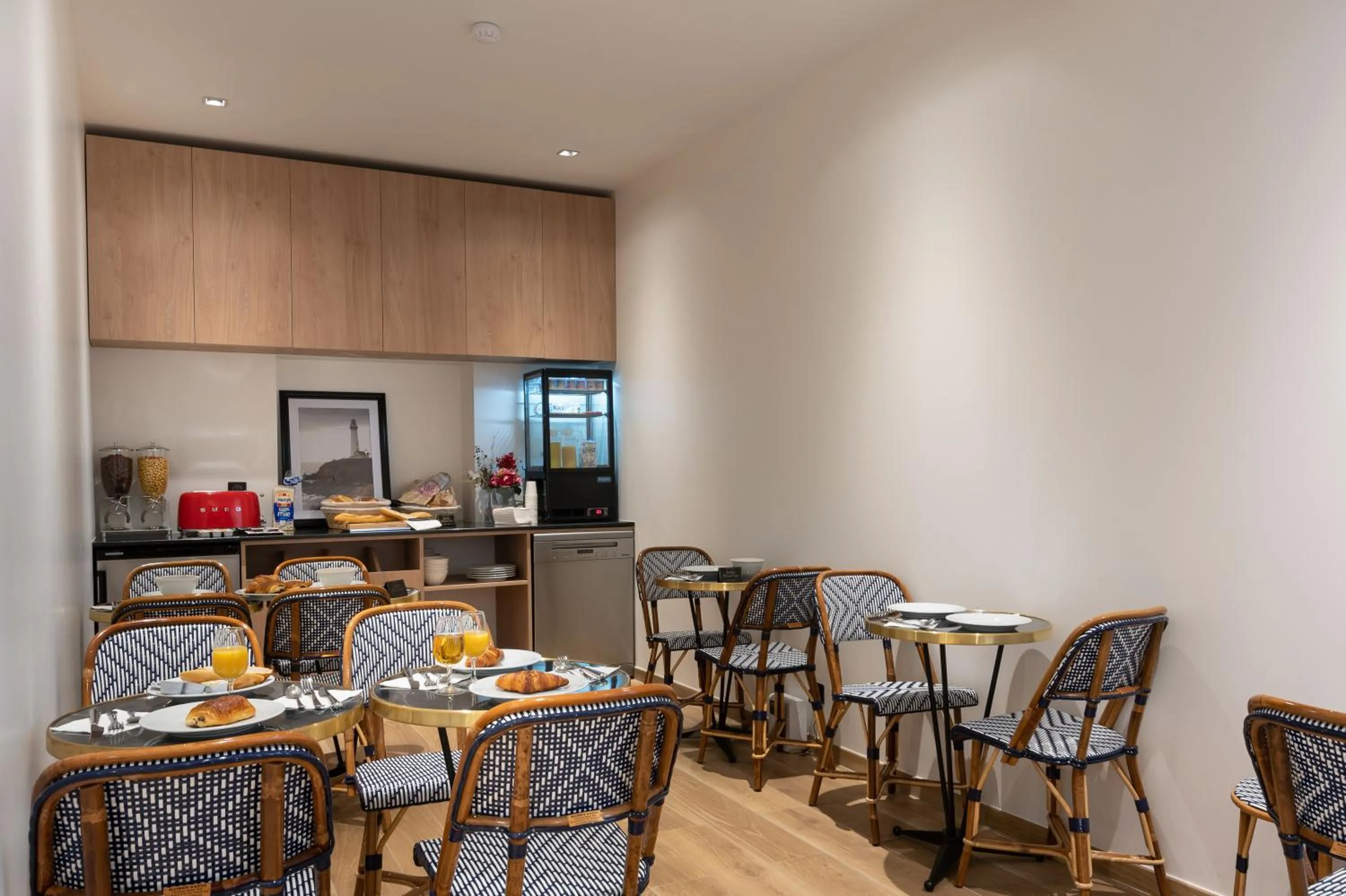 HOTEL AU COEUR DE REPUBLIQUE