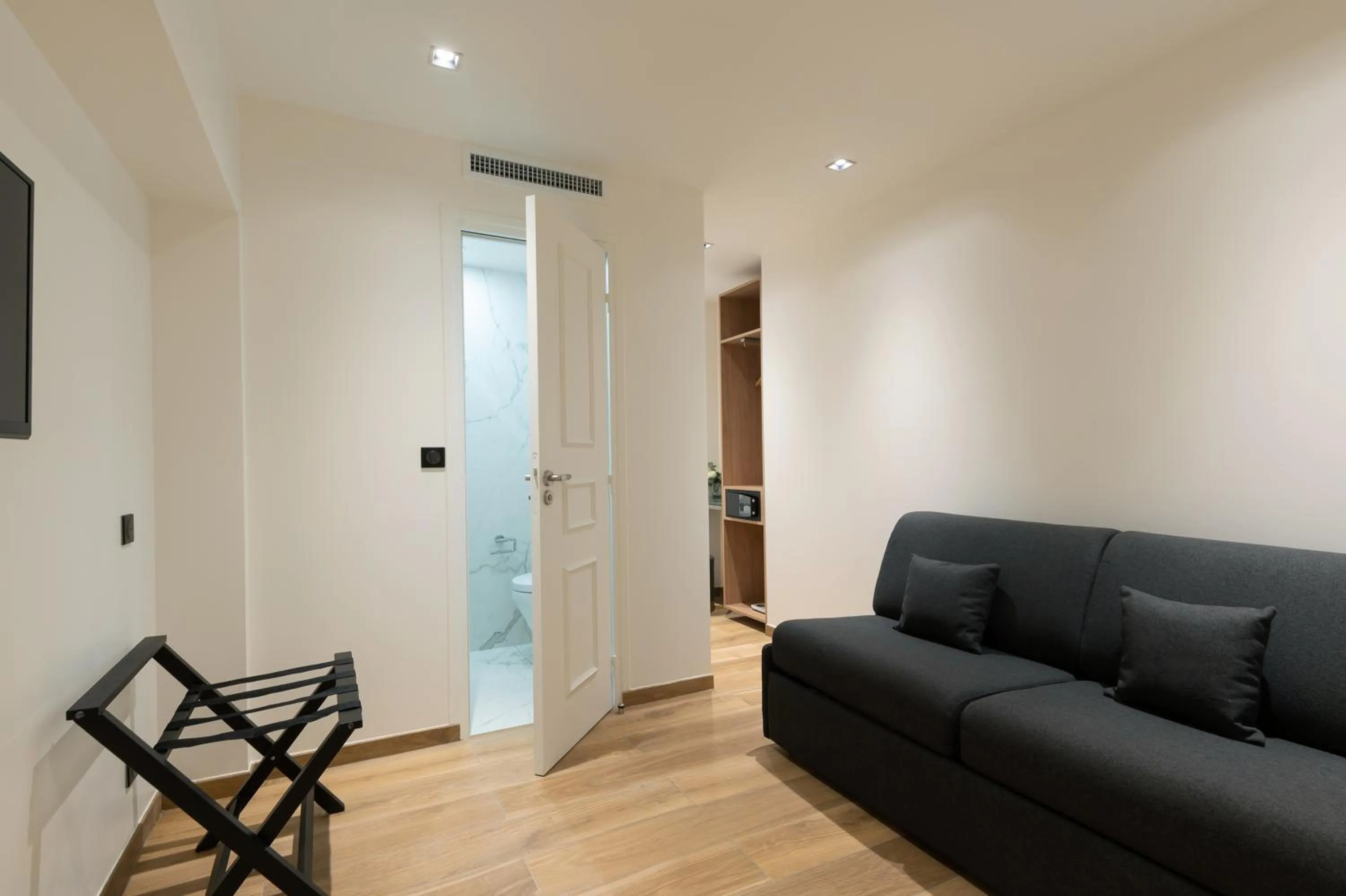 HOTEL AU COEUR DE REPUBLIQUE