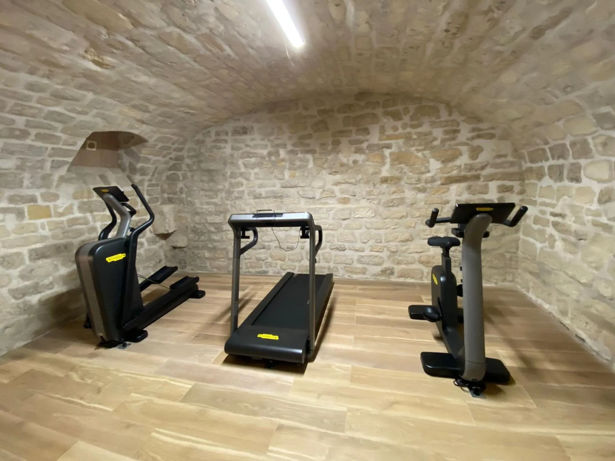 Fitness centre/facilities in HOTEL AU COEUR DE REPUBLIQUE