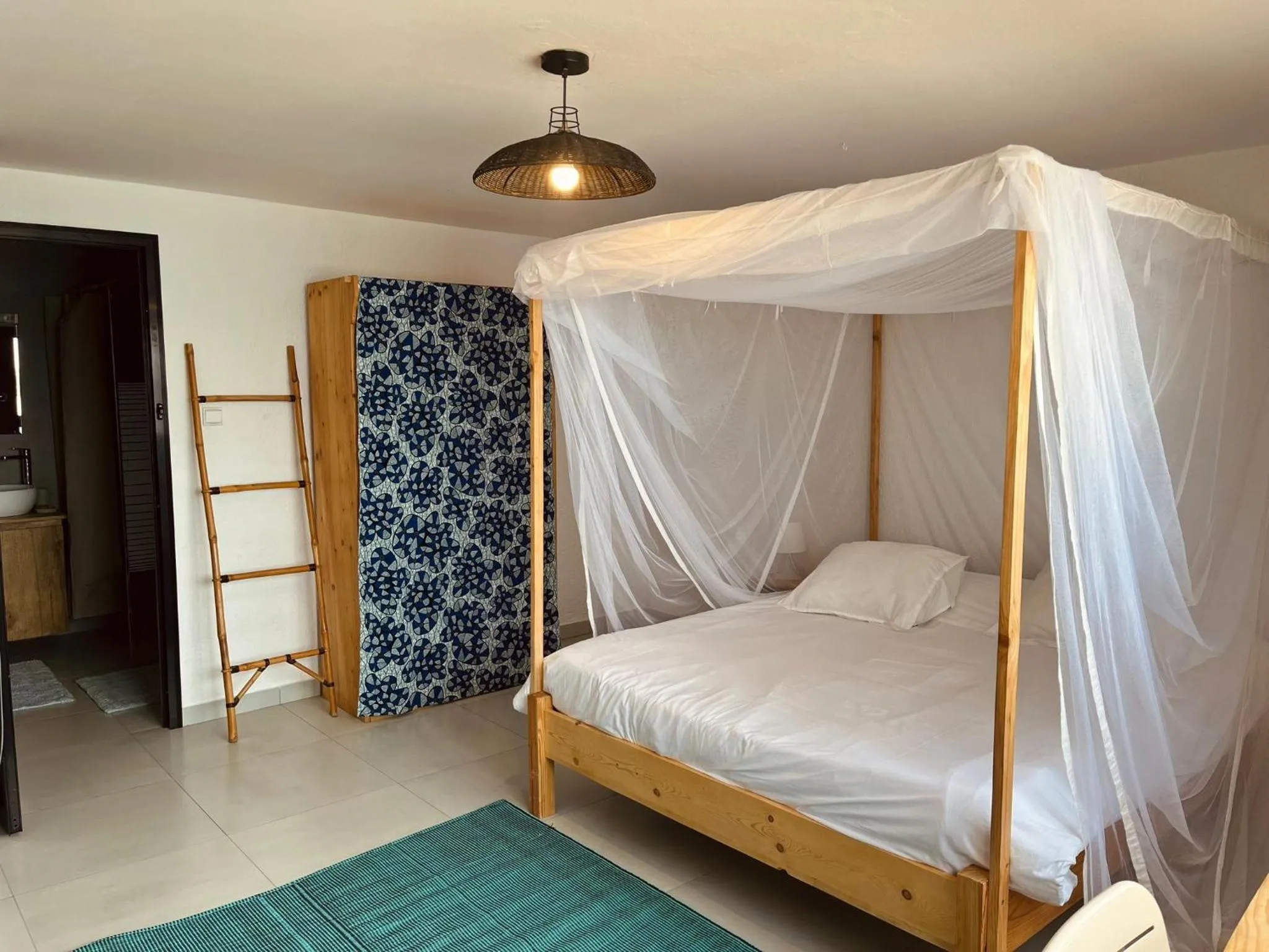 Bed in La Cabane du Pêcheur Atlantic Evasion
