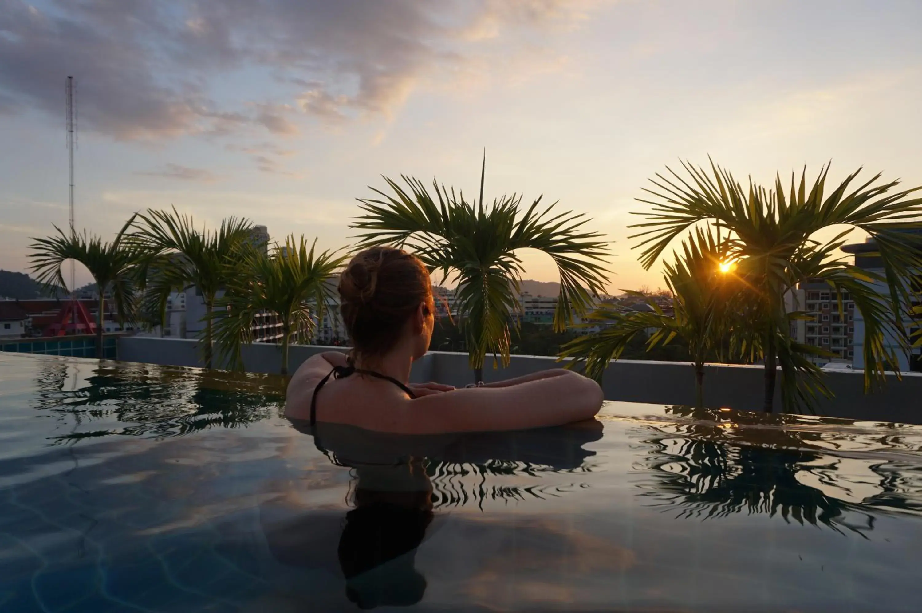 Pool view in Patong Mansion - SHA Certified Pool view in Patong Mansion - SHA Certified