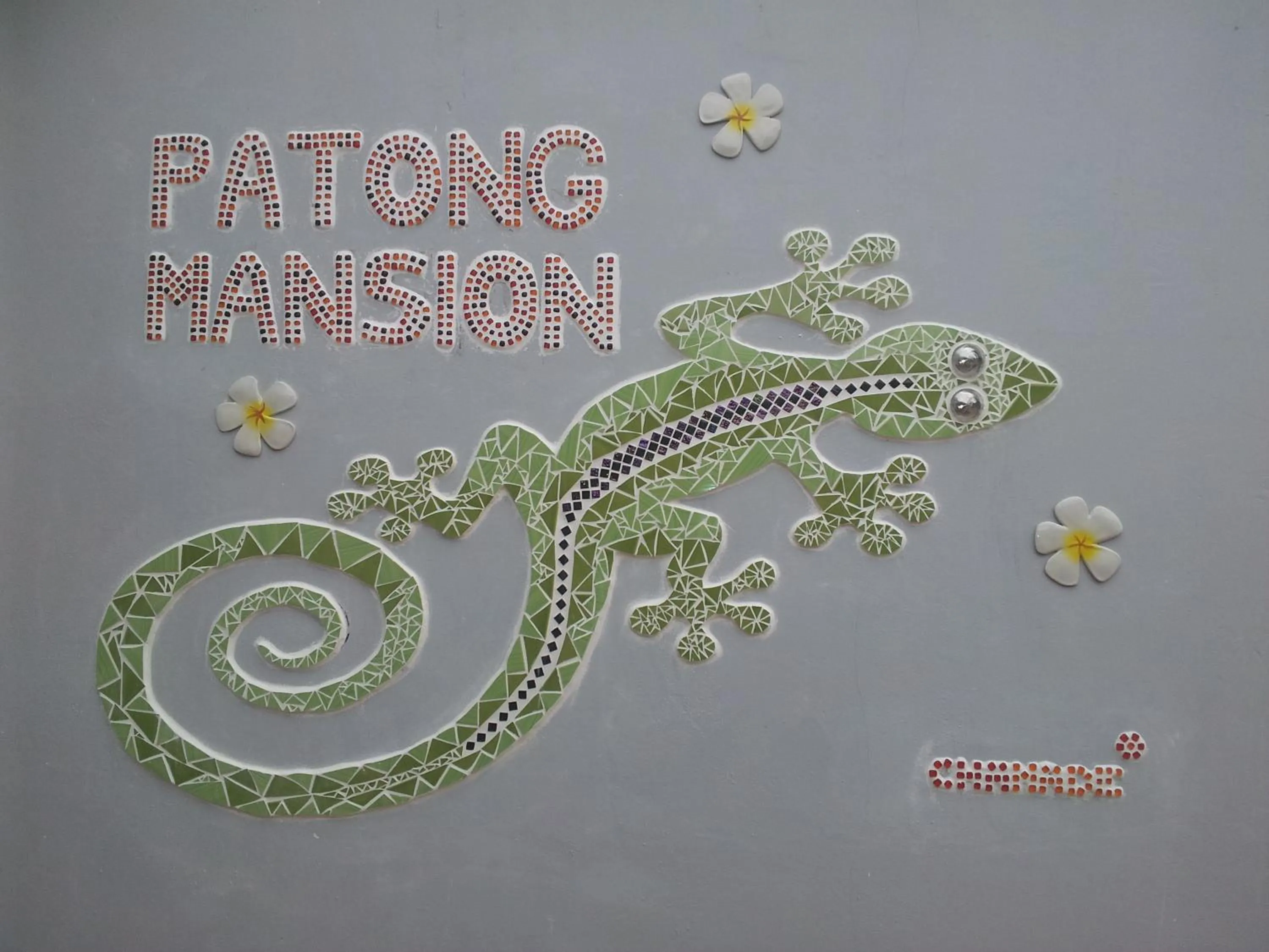 Decorative detail in Patong Mansion - SHA Certified
