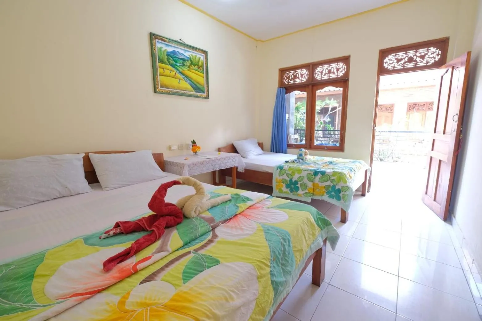 Photo of the whole room, Bed in Kabera House 2