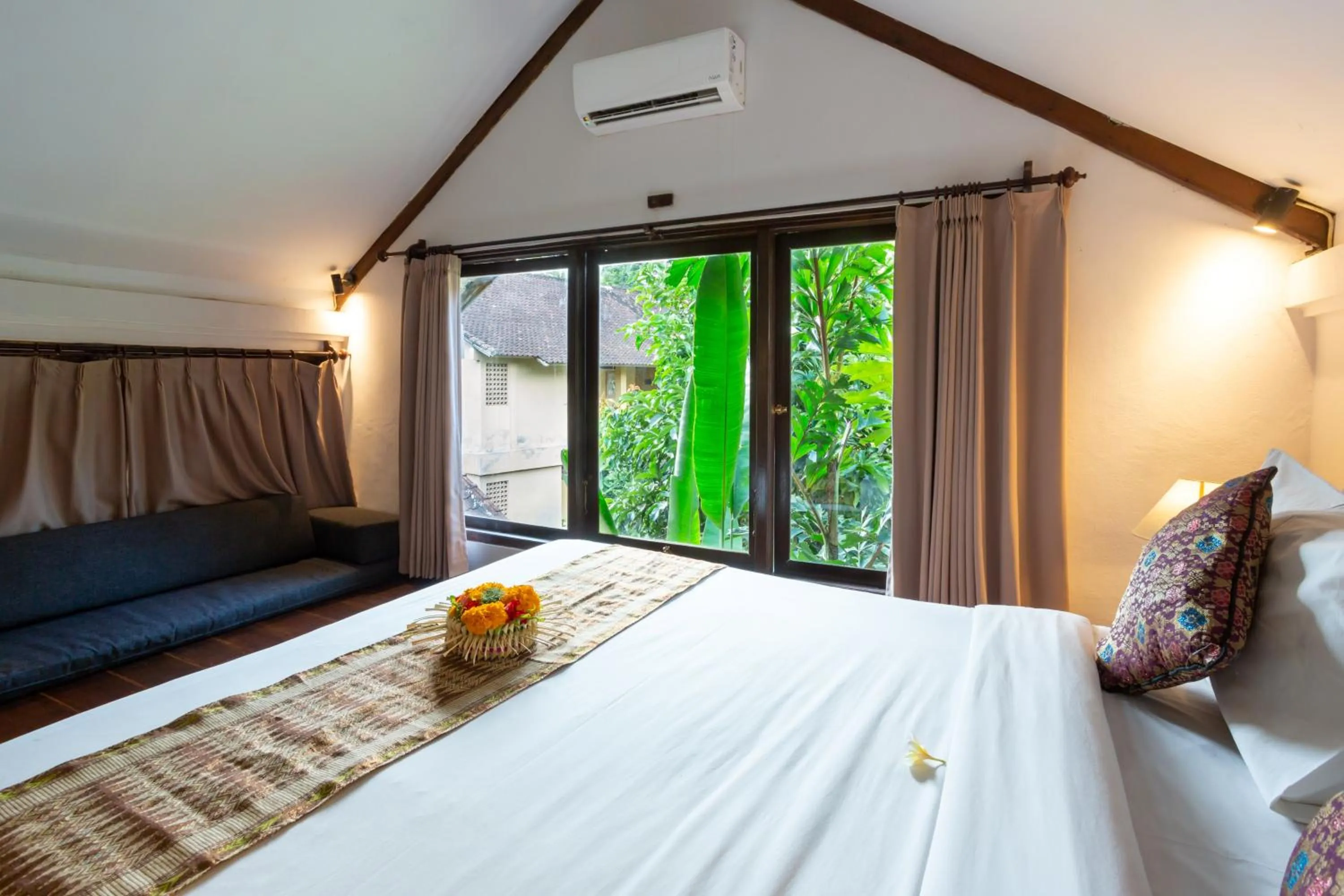 Bedroom, Bed in Rahayu Suites Monkey Forest Ubud