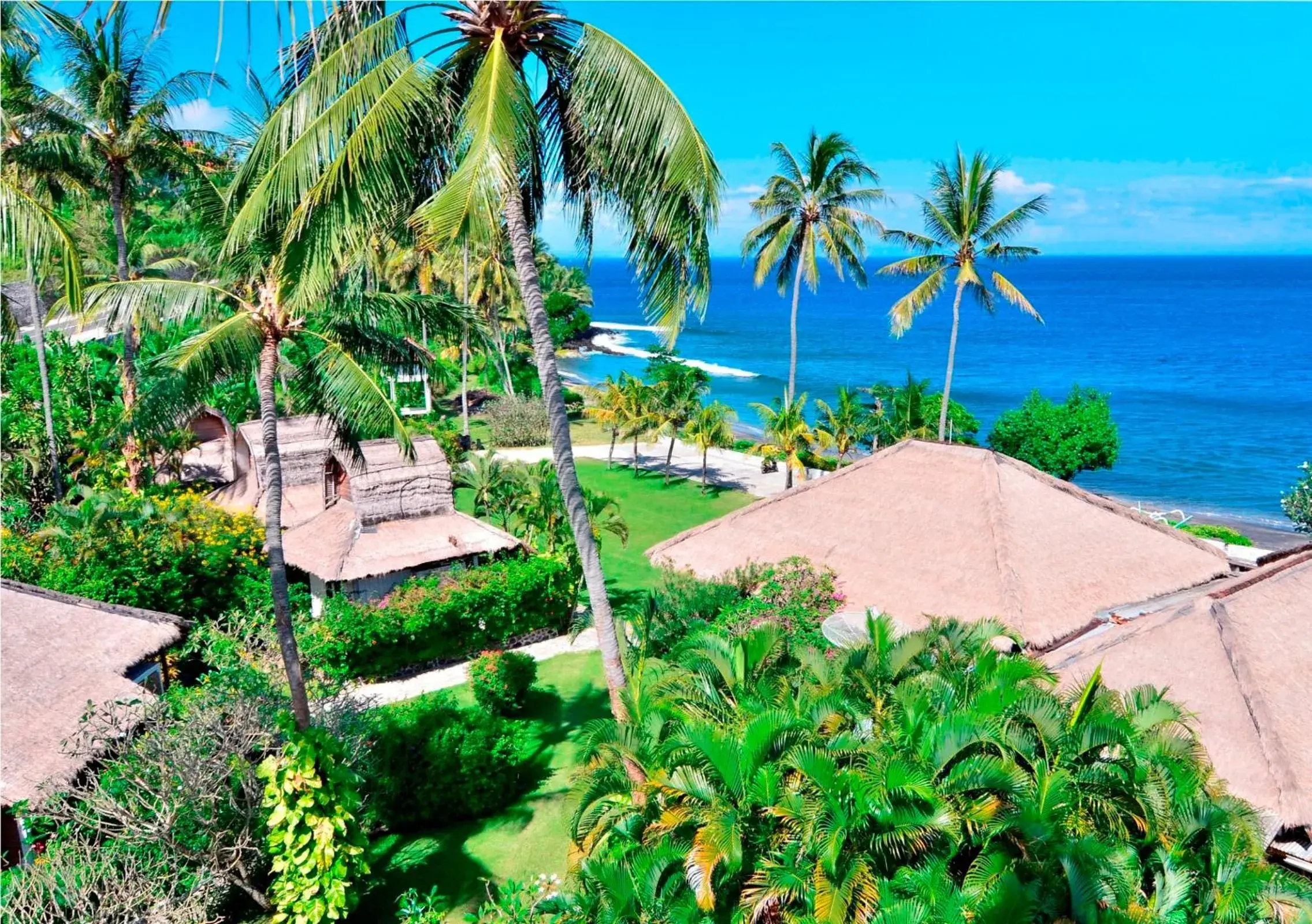 Bird's eye view in Pasific Beach Cottages Bird's eye view in Pasific Beach Cottages