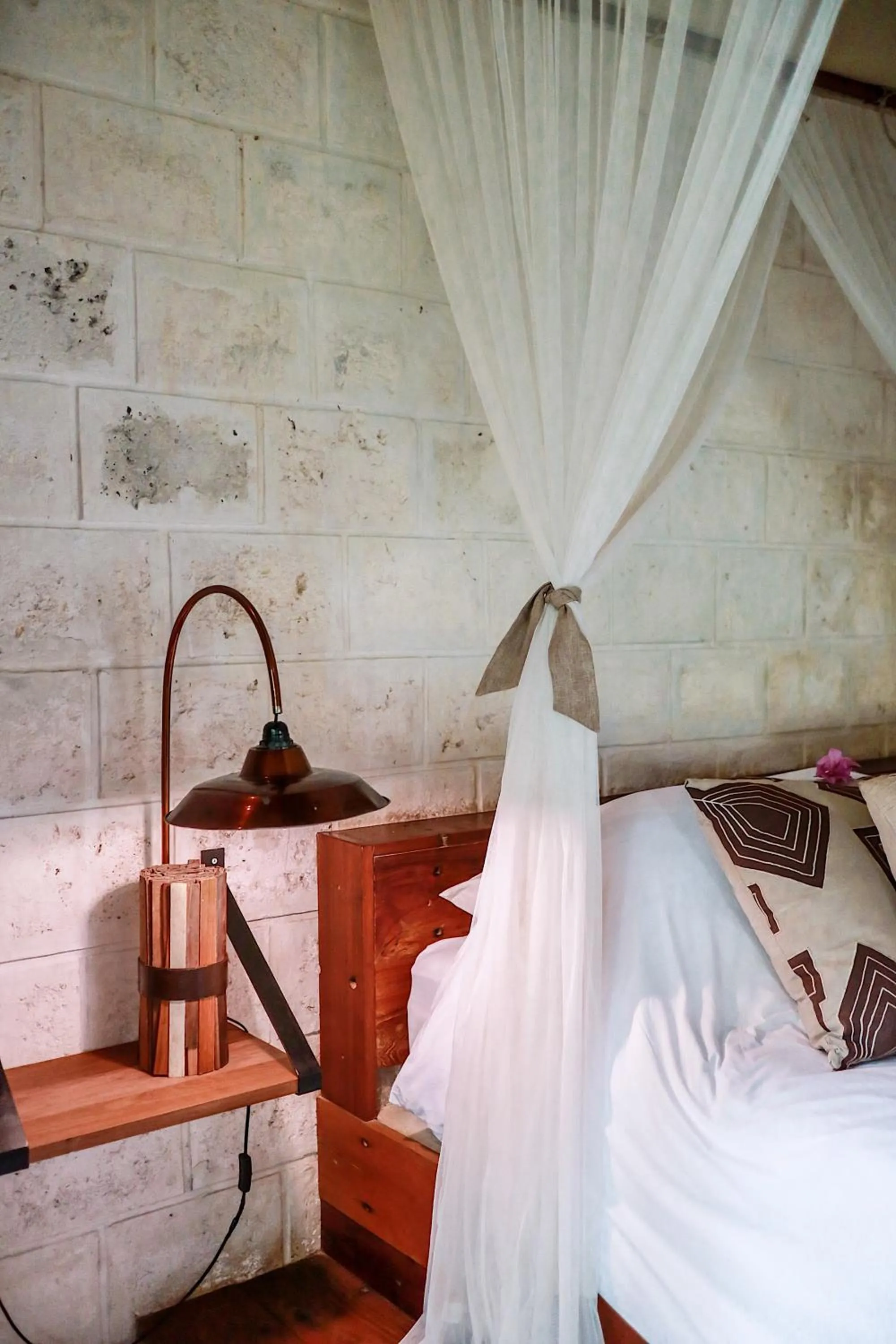 Property building, Bed in La Cabane