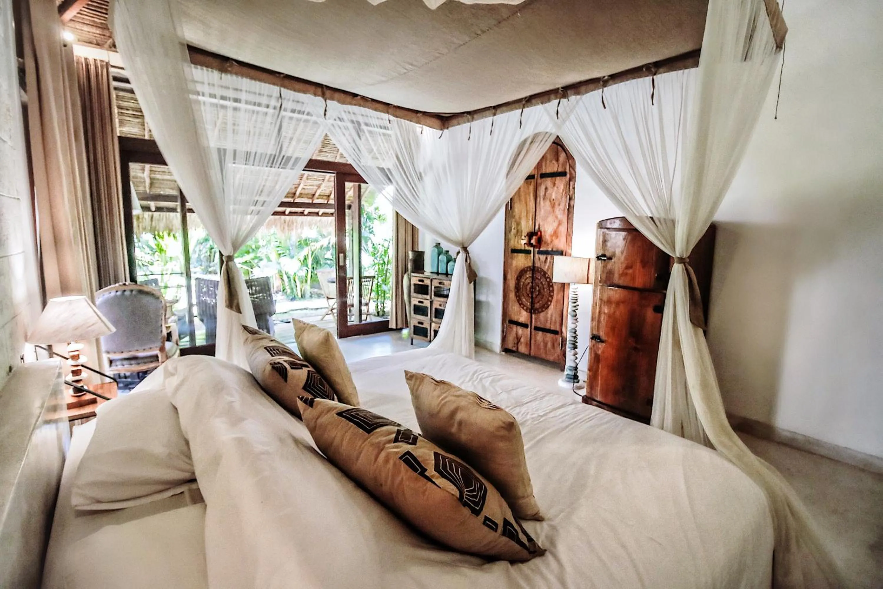 Photo of the whole room, Bed in La Cabane