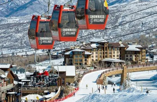 Property building in Snowmass Woodrun V 2 Bedroom Ski In, Ski Out Mountain Residence In The Heart Of Snowmass Village