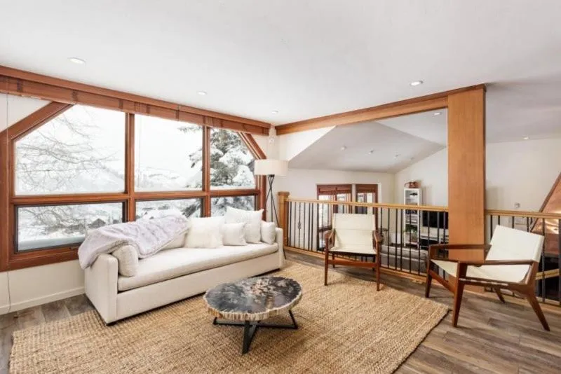 Living room in Snowmass Woodrun V 2 Bedroom Ski In, Ski Out Mountain Residence In The Heart Of Snowmass Village