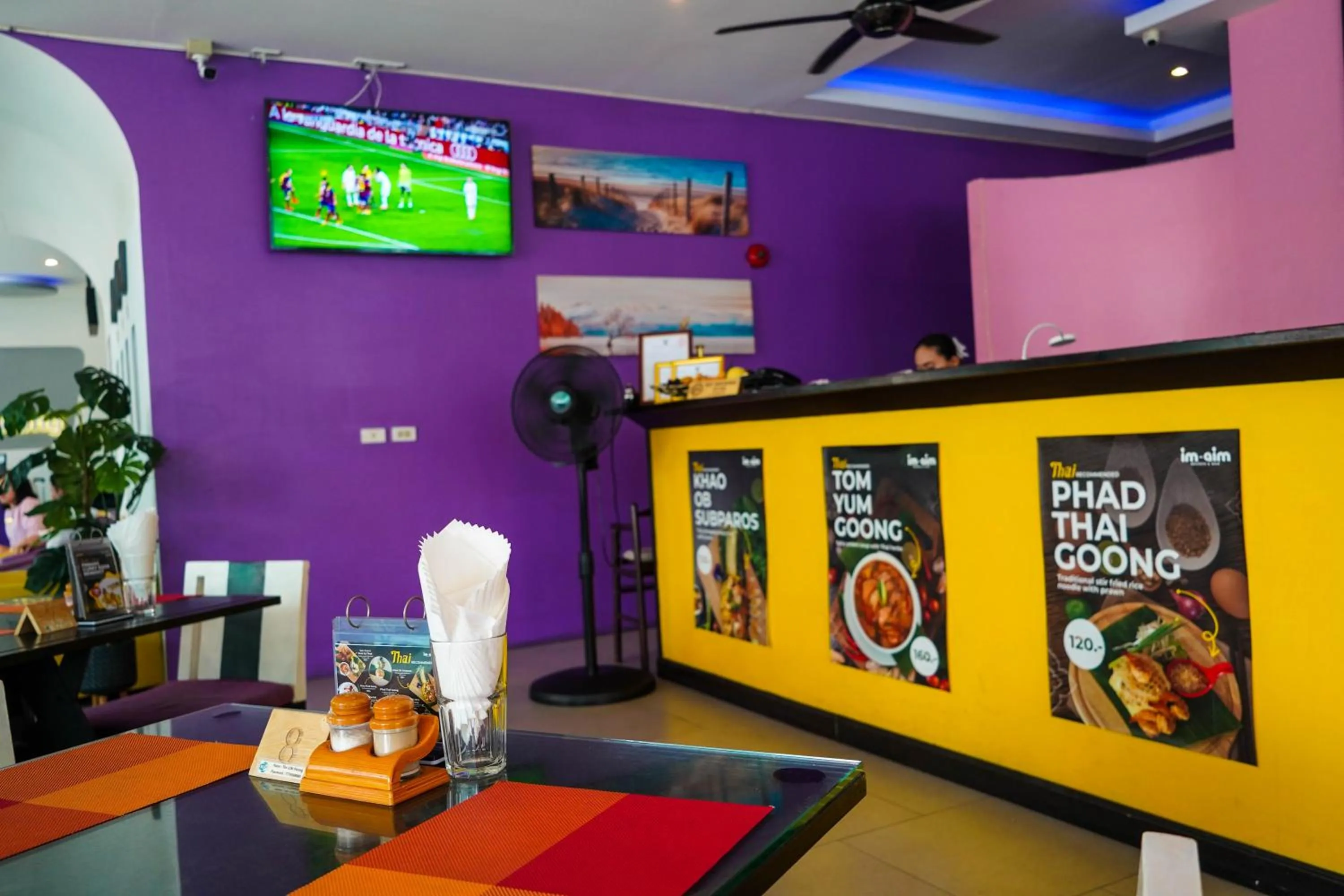 Restaurant/places to eat in The AIM Patong Hotel