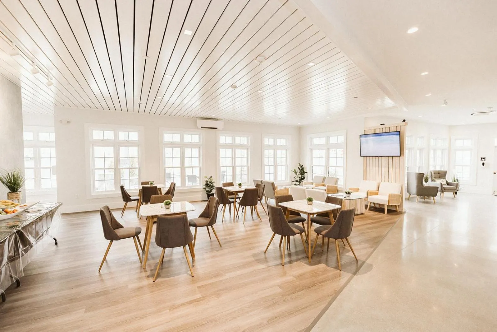 Property building in Grasshopper Inn