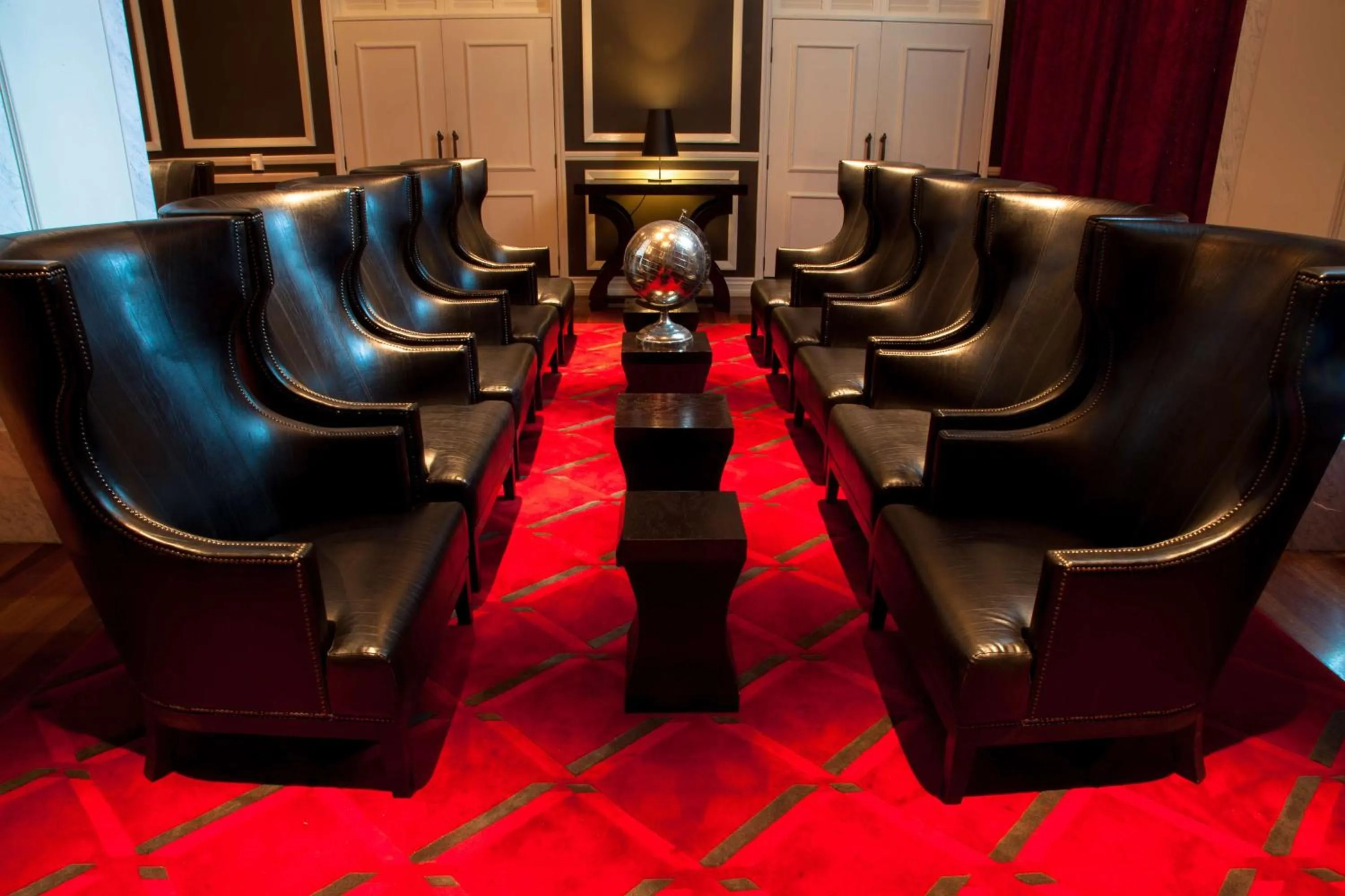 Lounge or bar in Grand Papua Hotel, a member of Radisson Individuals