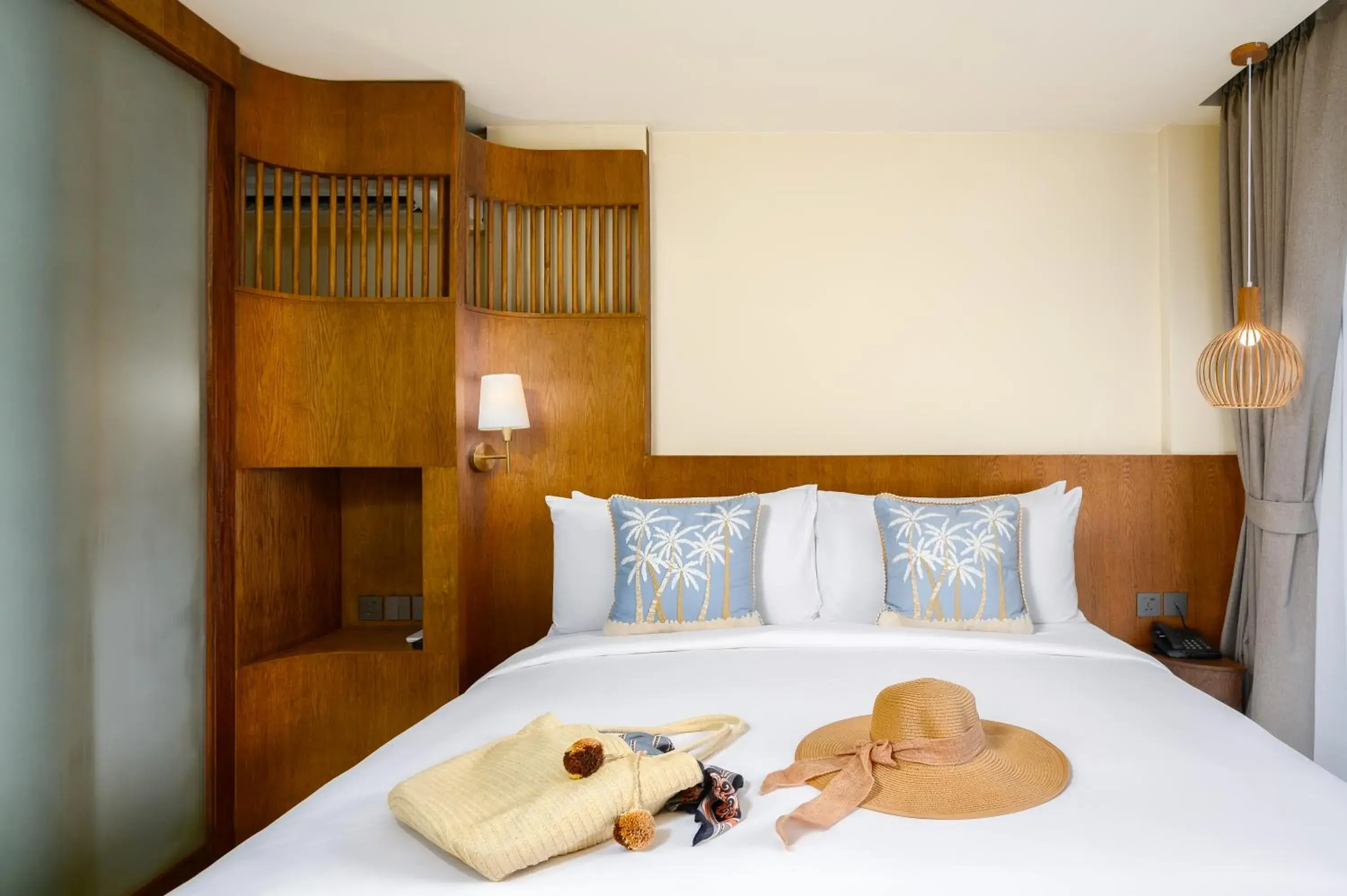 Bed in Arinara Beach Resort Phuket - SHA Extra Plus Bed in Arinara Beach Resort Phuket - SHA Extra Plus