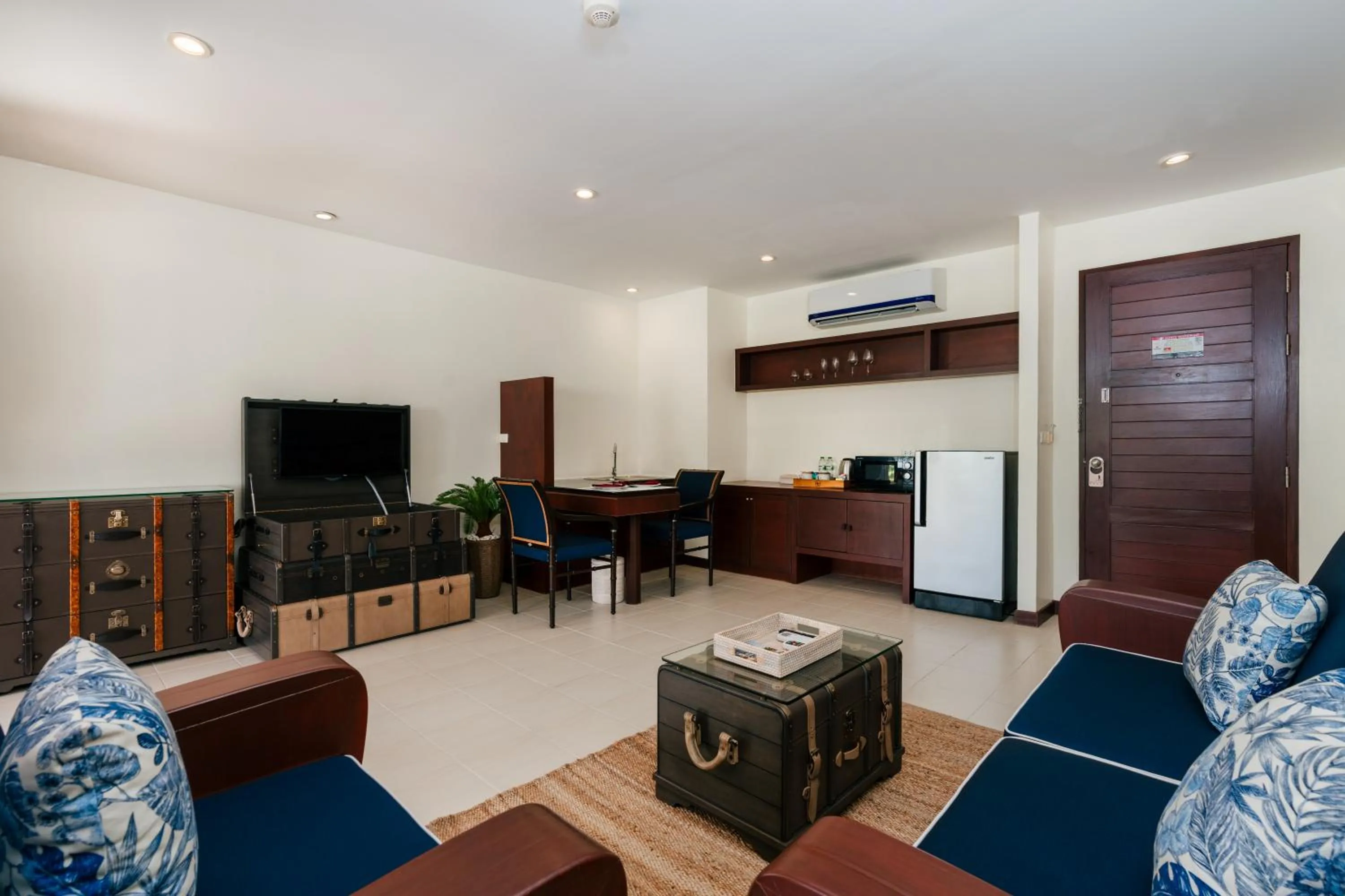 Living room in Arinara Beach Resort Phuket - SHA Extra Plus