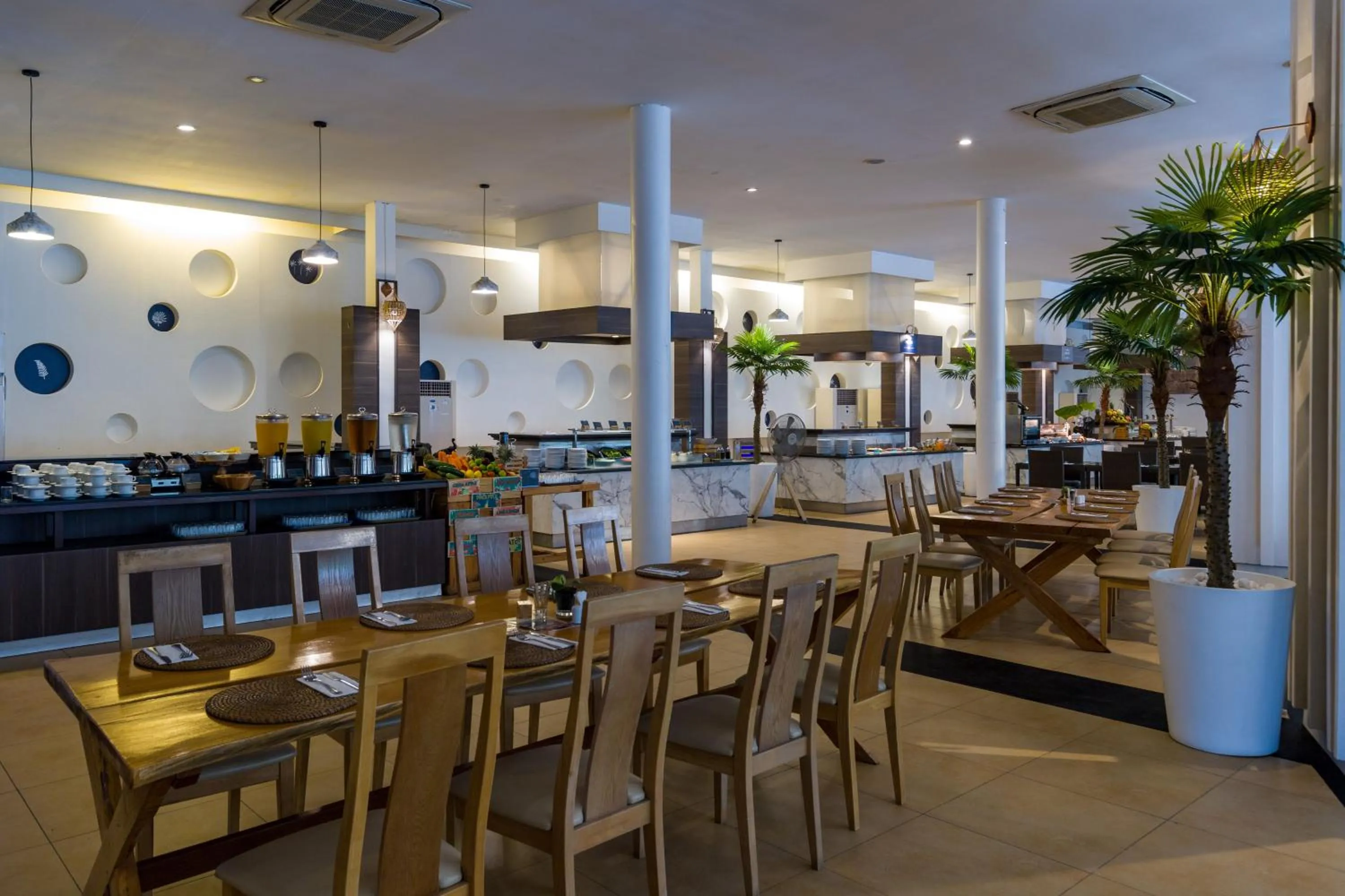 Restaurant/places to eat in Arinara Beach Resort Phuket - SHA Extra Plus