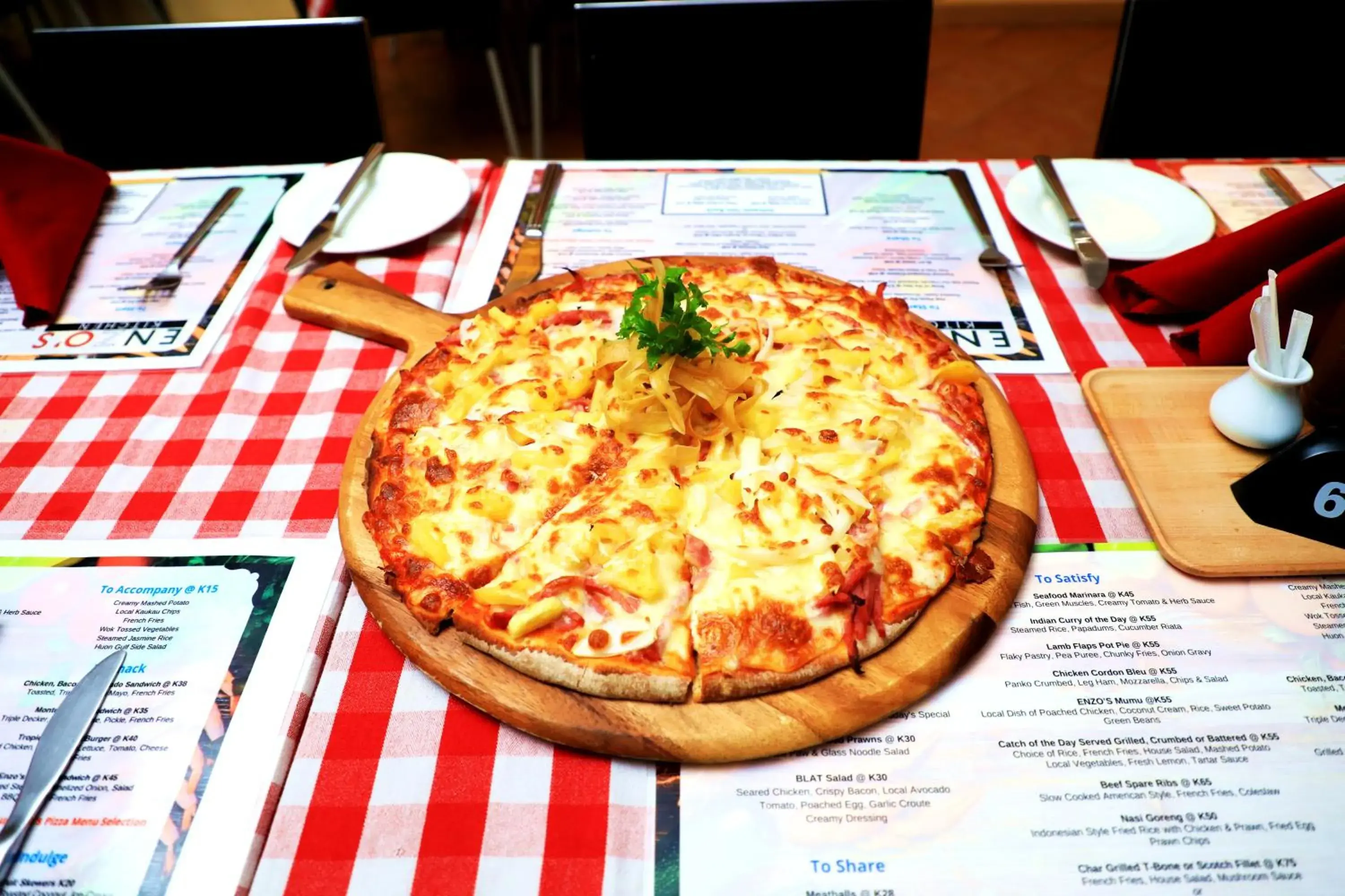 Food and drinks in Huon Gulf Hotel Food and drinks in Huon Gulf Hotel