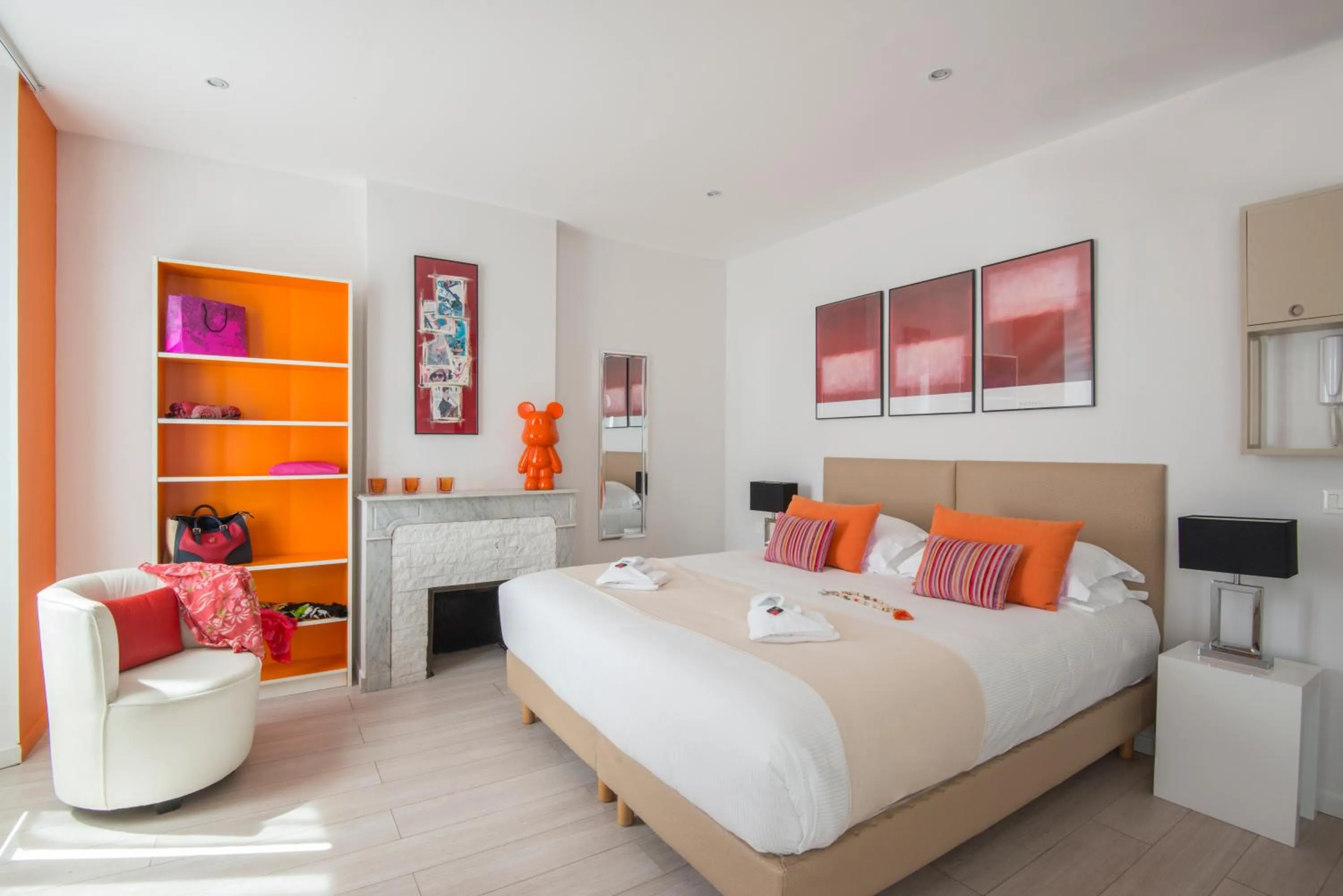 Bed in O Carré Croisette Cannes