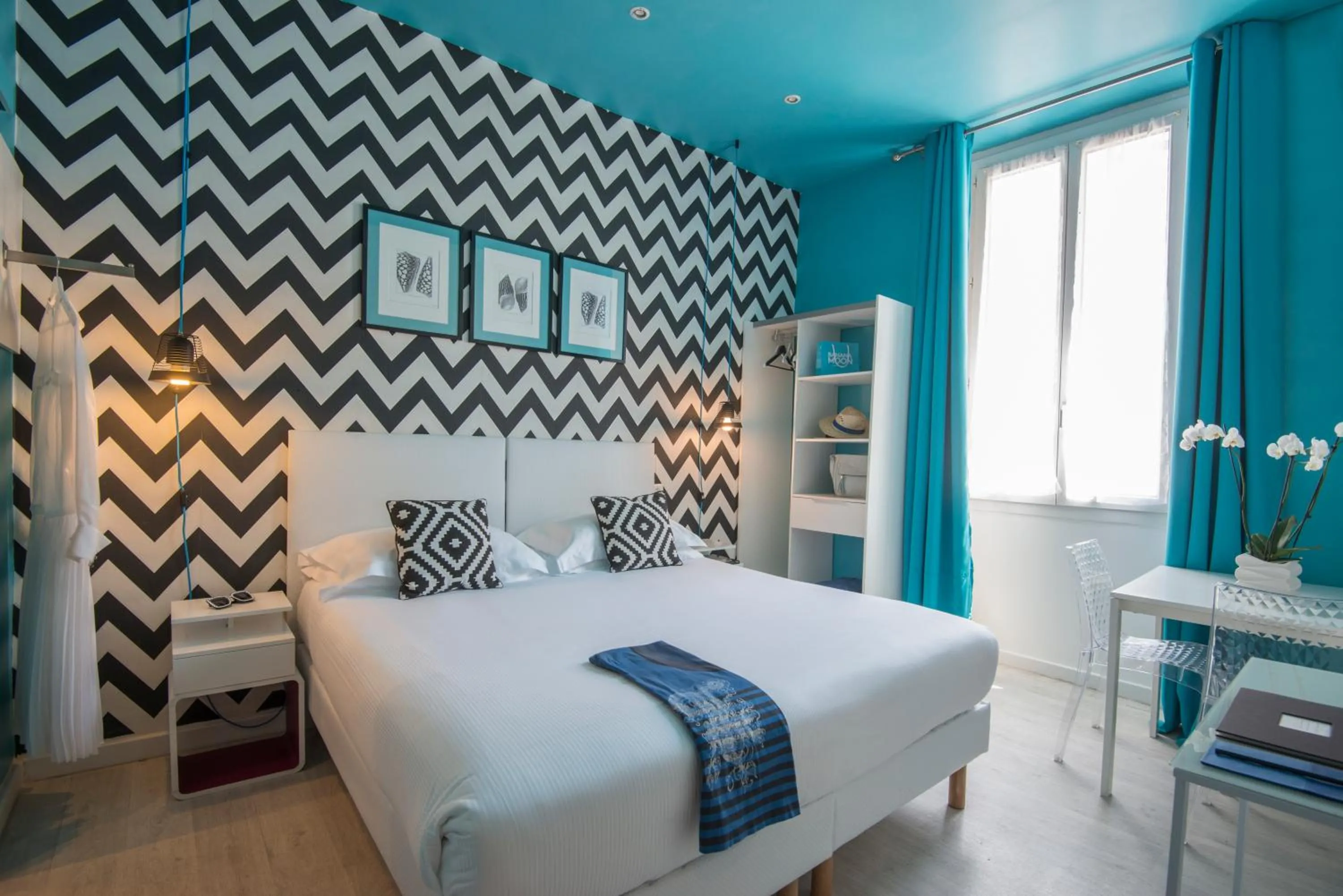 Bed in O Carré Croisette Cannes