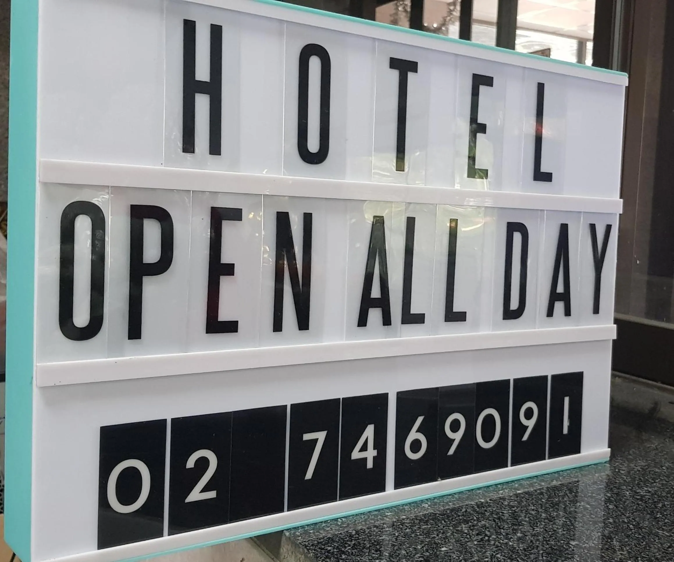 โรงแรมวินบางนา Win Bangna Hotel