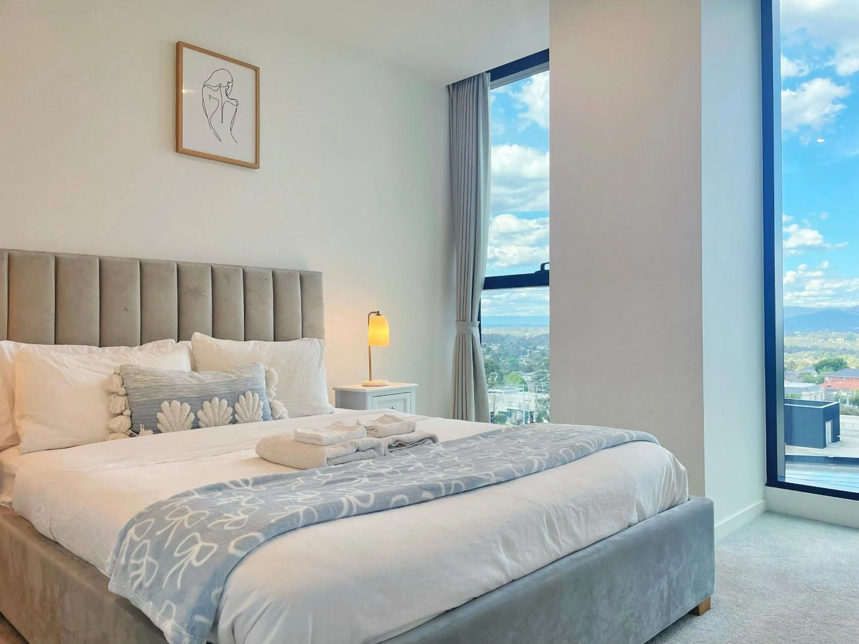 Bed in Skygarden Luxury Condo