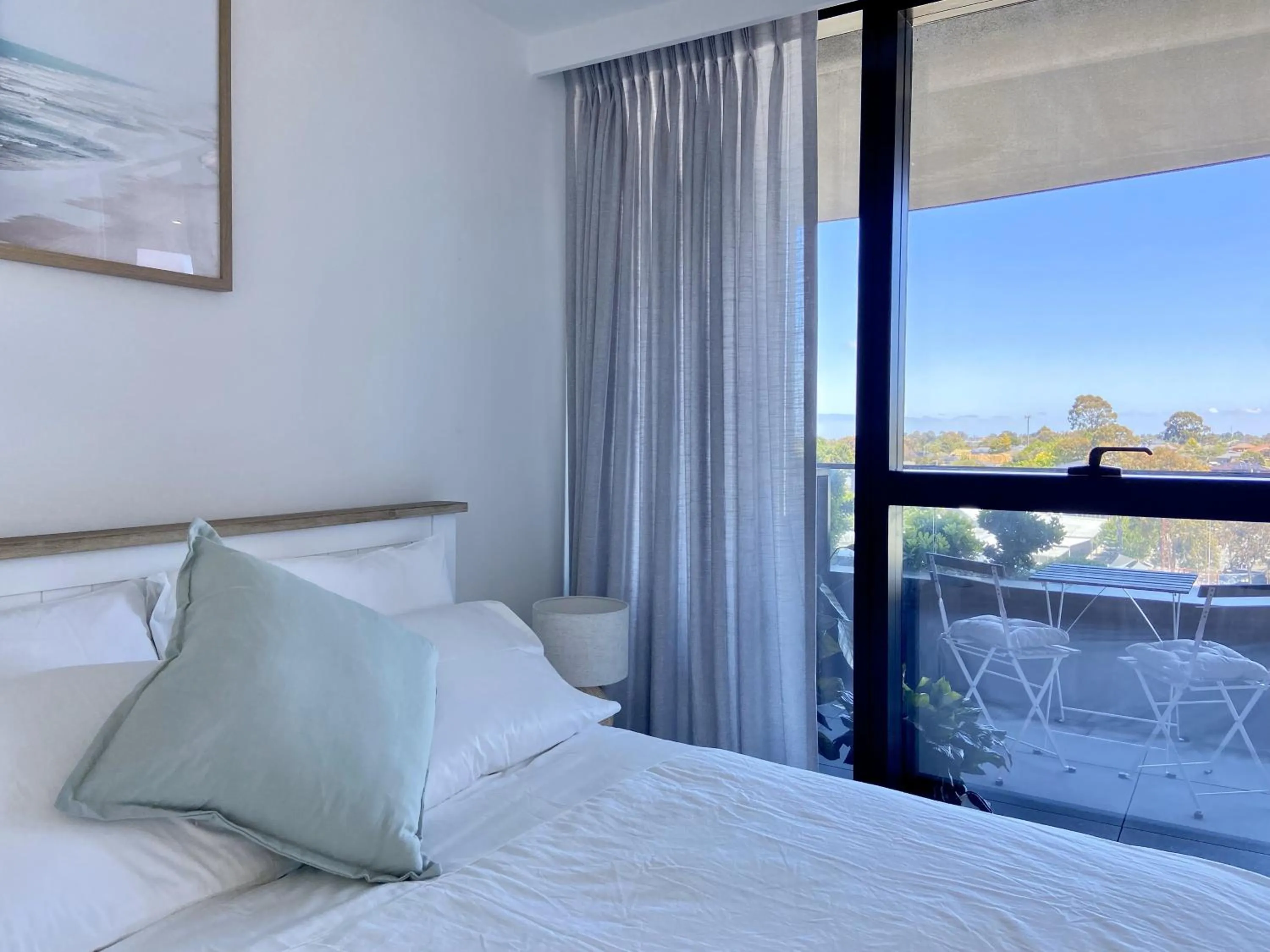 Bedroom, Bed in Skygarden Luxury Condo