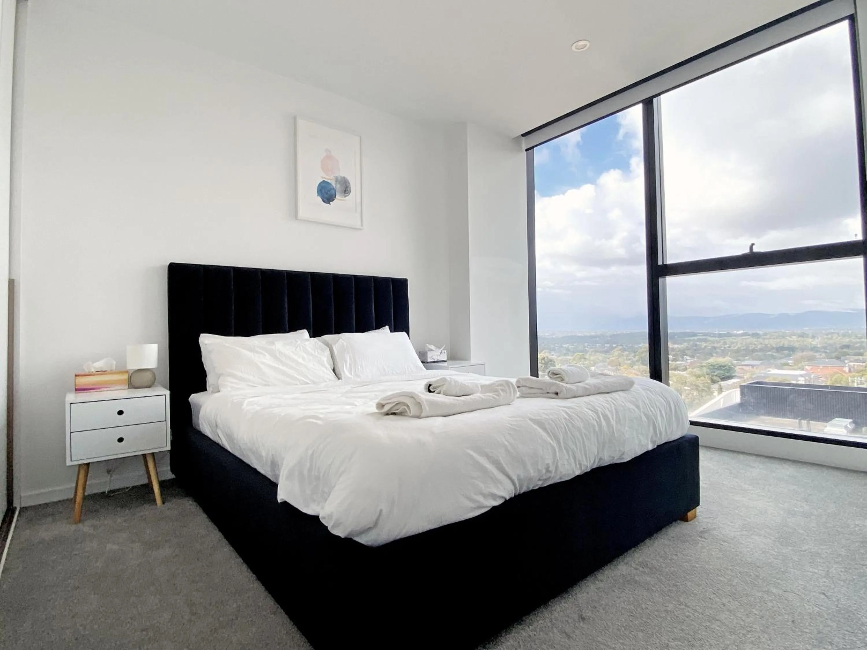 Bedroom, Bed in Skygarden Luxury Condo